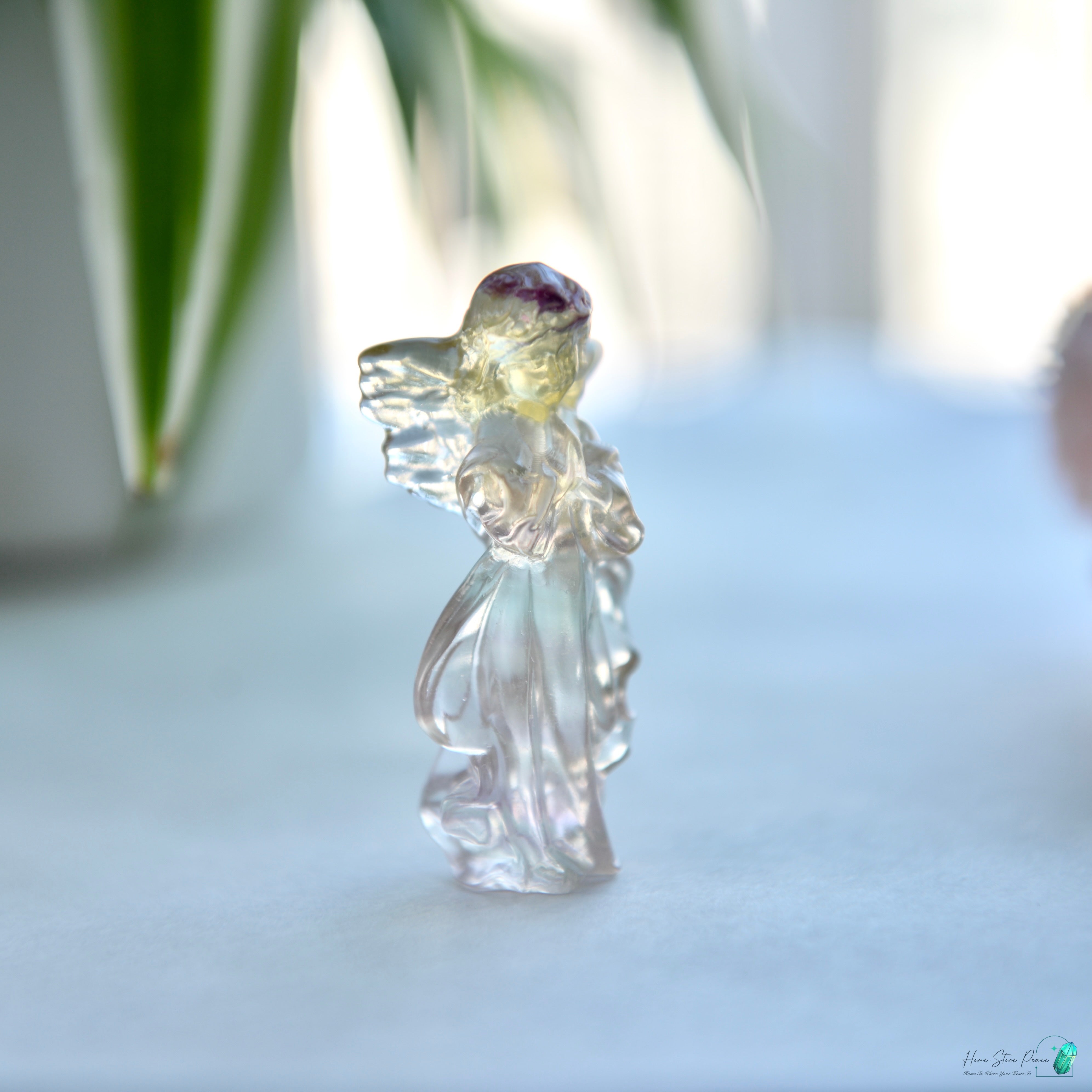 千層螢石小天使 Little Rainbow Fluorite Angel