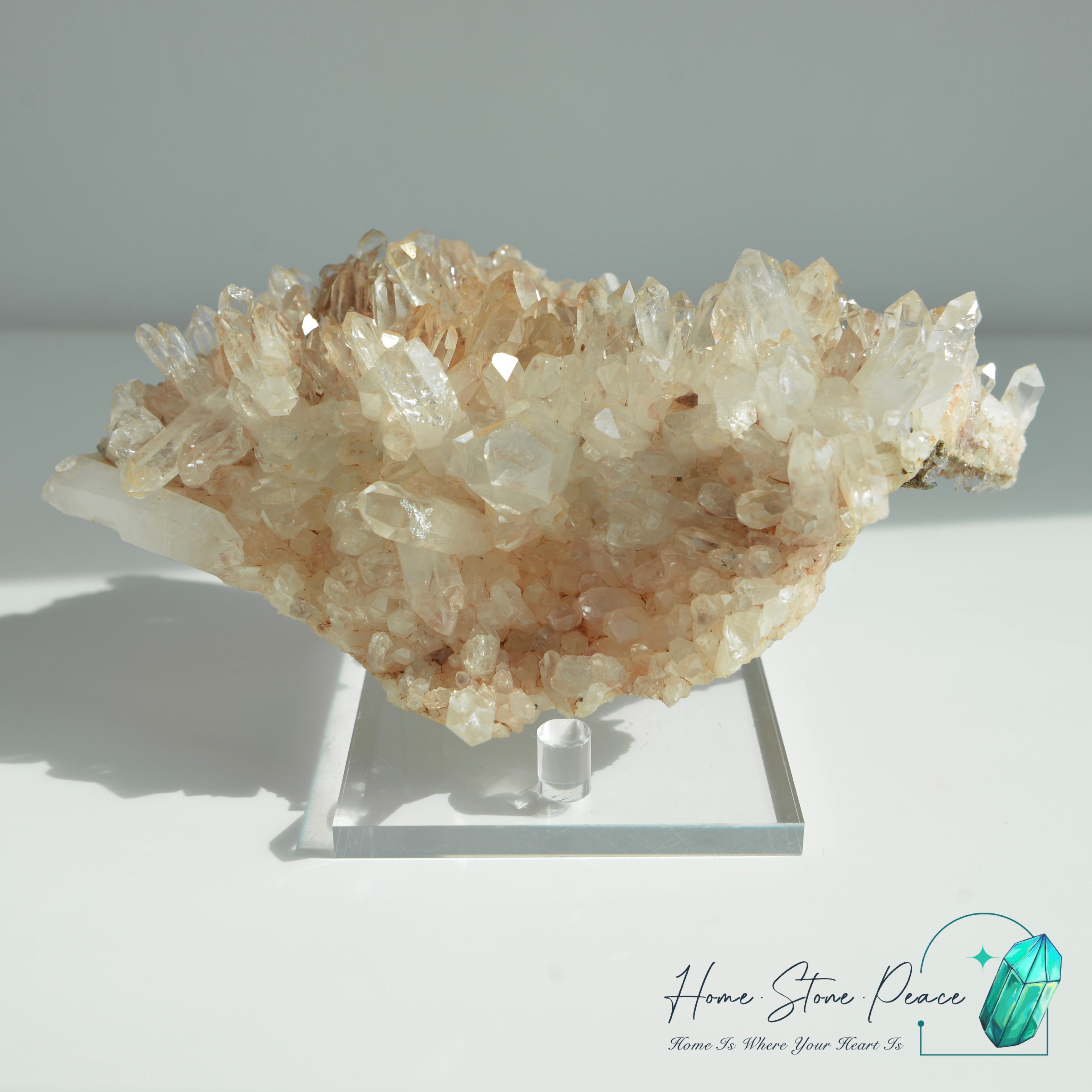 Columbian Pink Lemurian Quartz Cluster 哥倫比亞粉紅雷姆利亞水晶簇