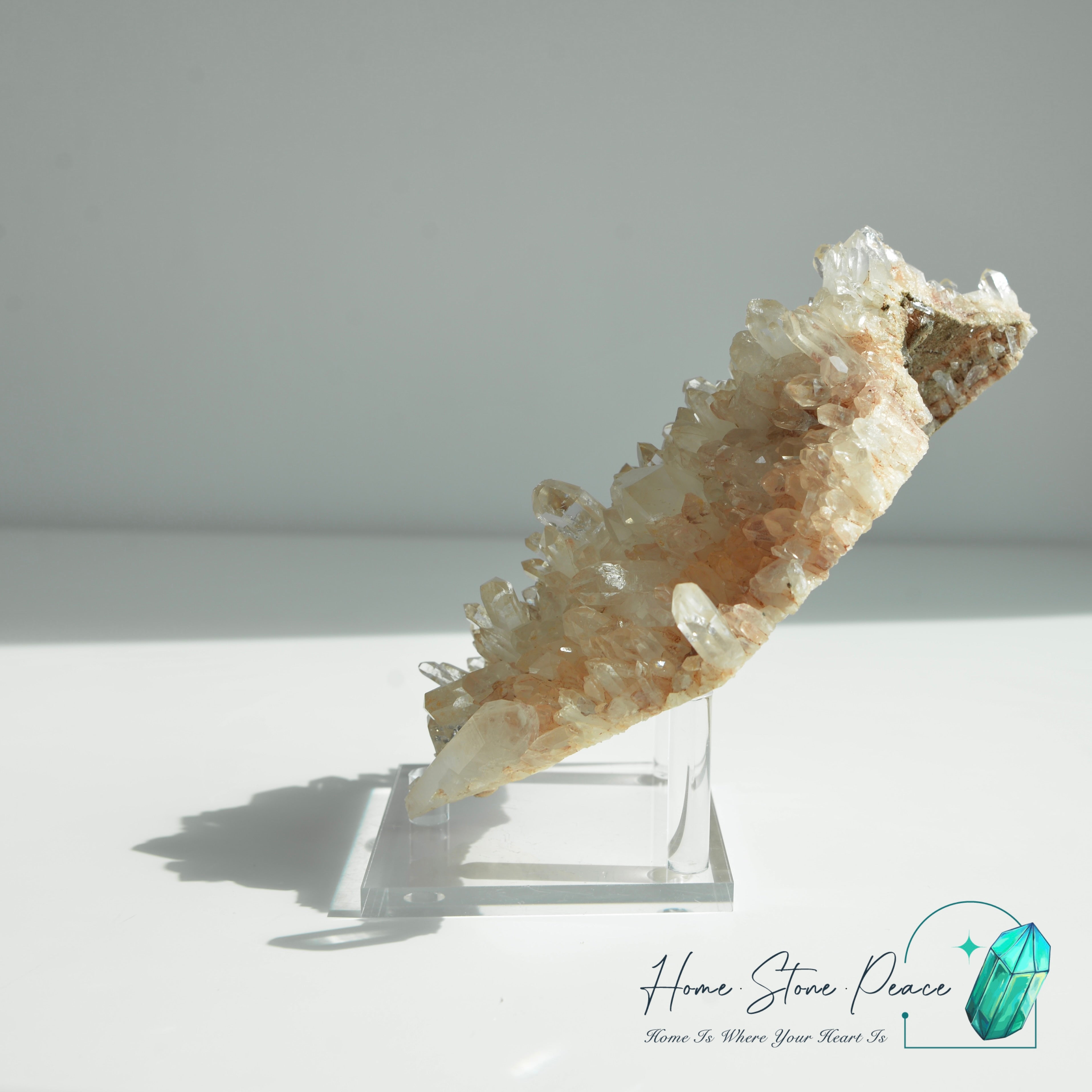 Columbian Pink Lemurian Quartz Cluster 哥倫比亞粉紅雷姆利亞水晶簇