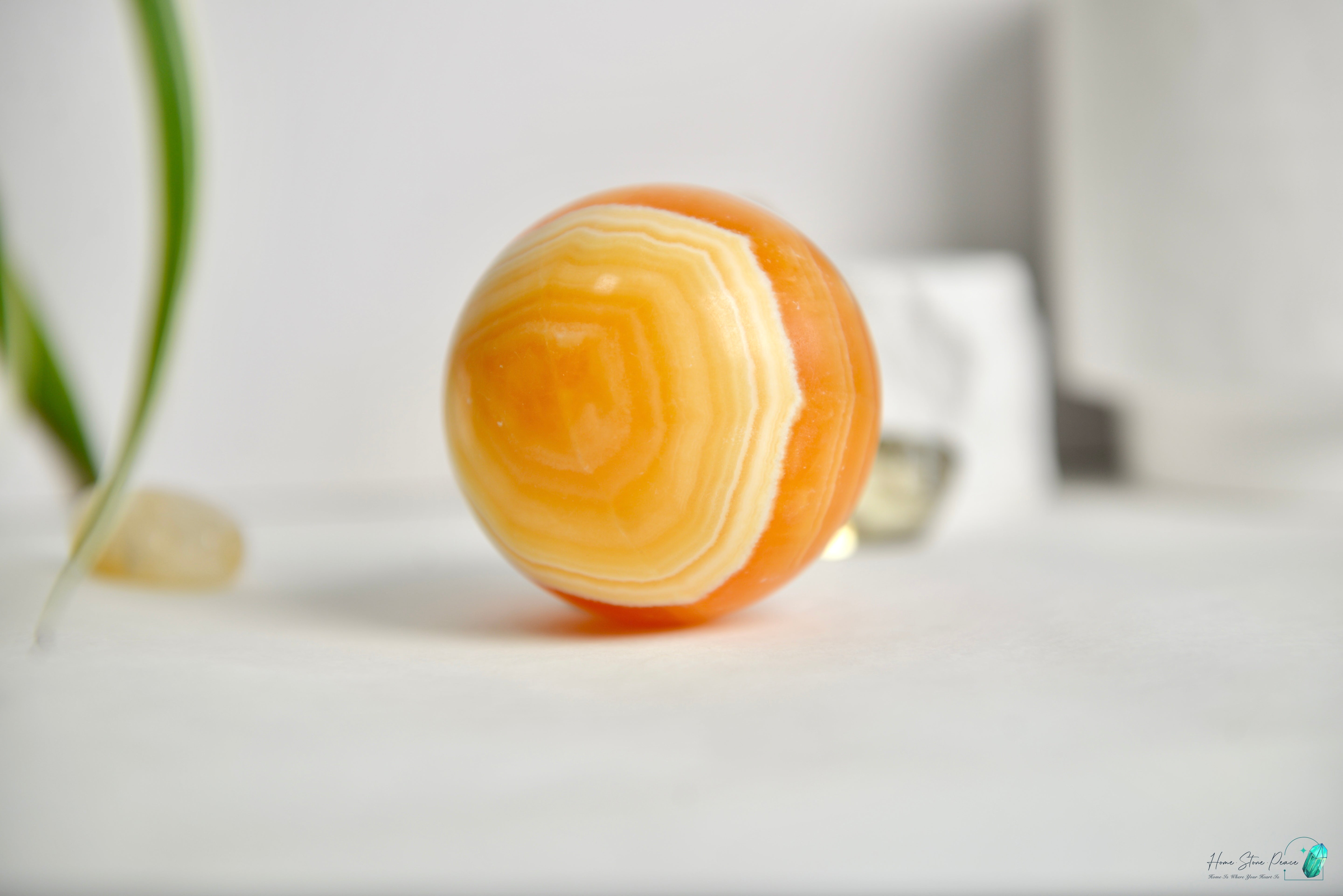 橙方解石球 Orange Calcite Sphere