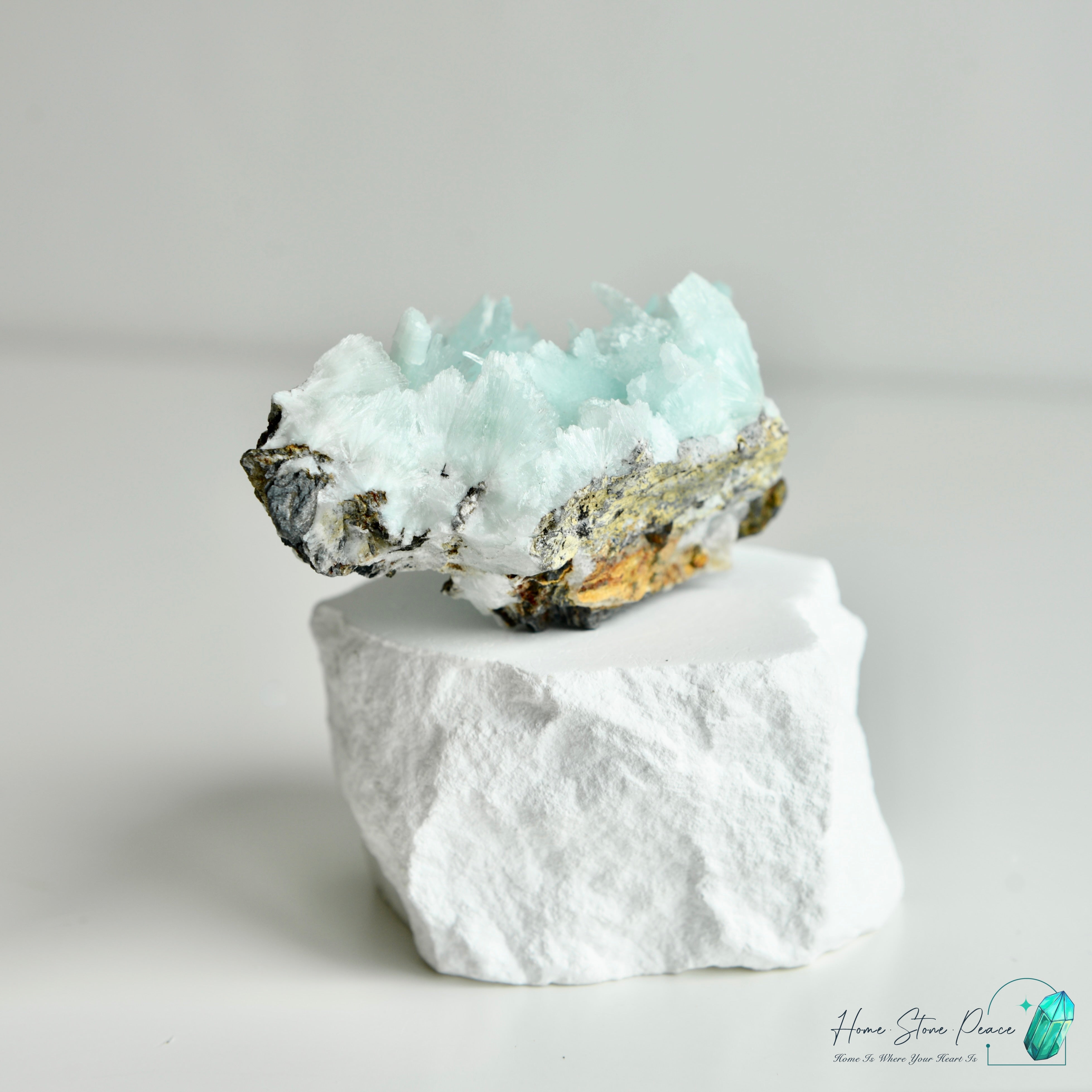 Blue Aragonite Cluster 藍霰石