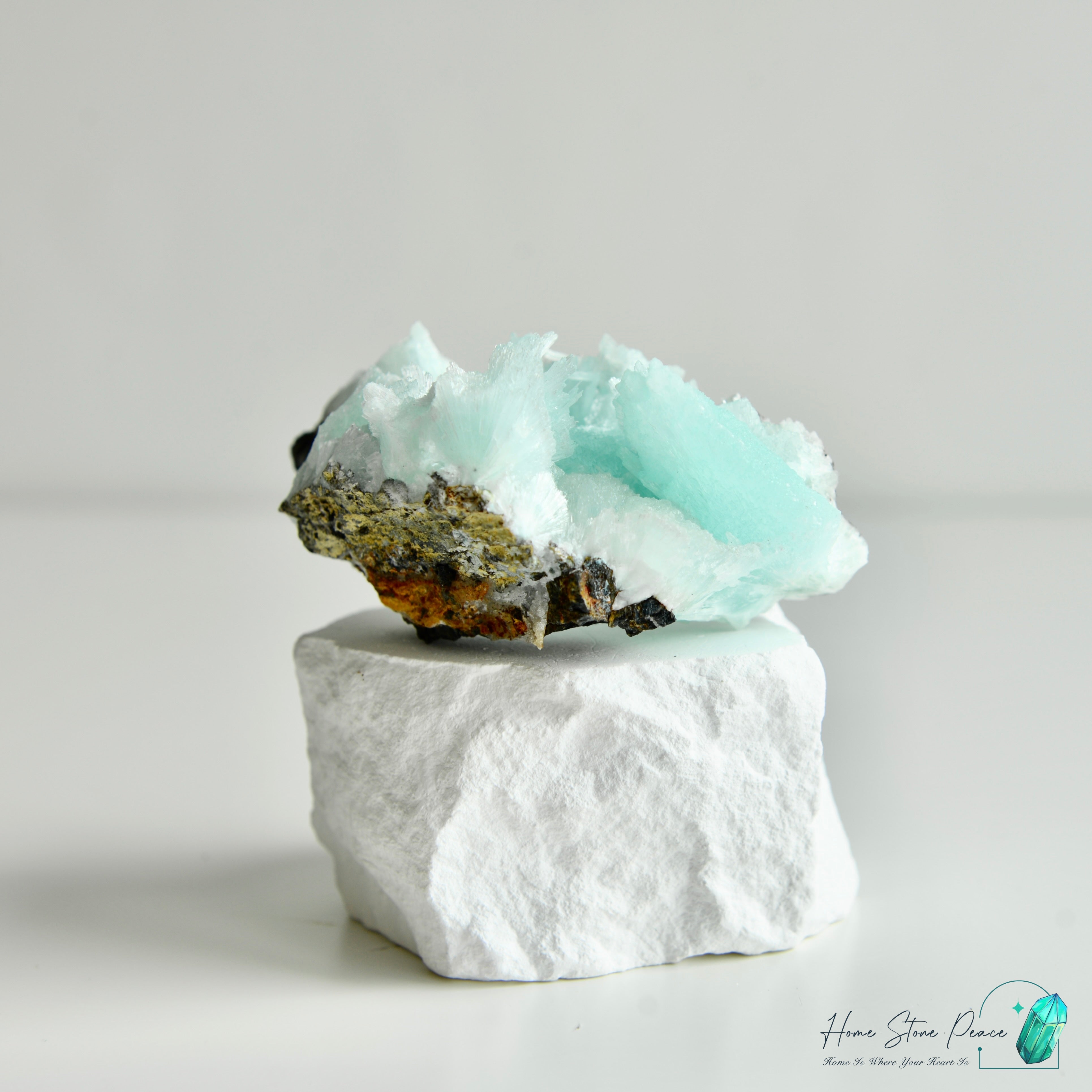 Blue Aragonite Cluster 藍霰石