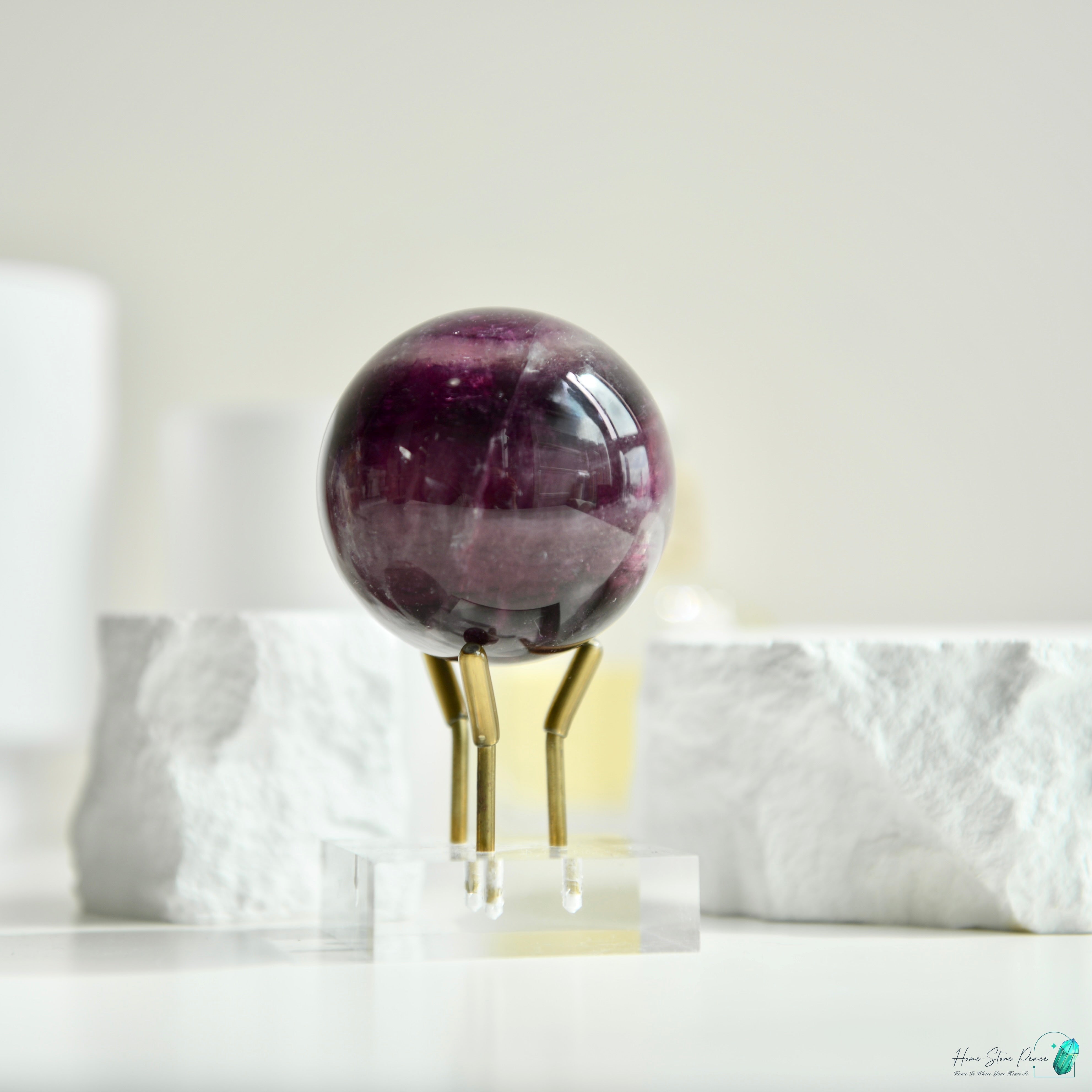 深紫螢石球(含彩虹）Deep Purple Fluorite Sphere with Rainbow