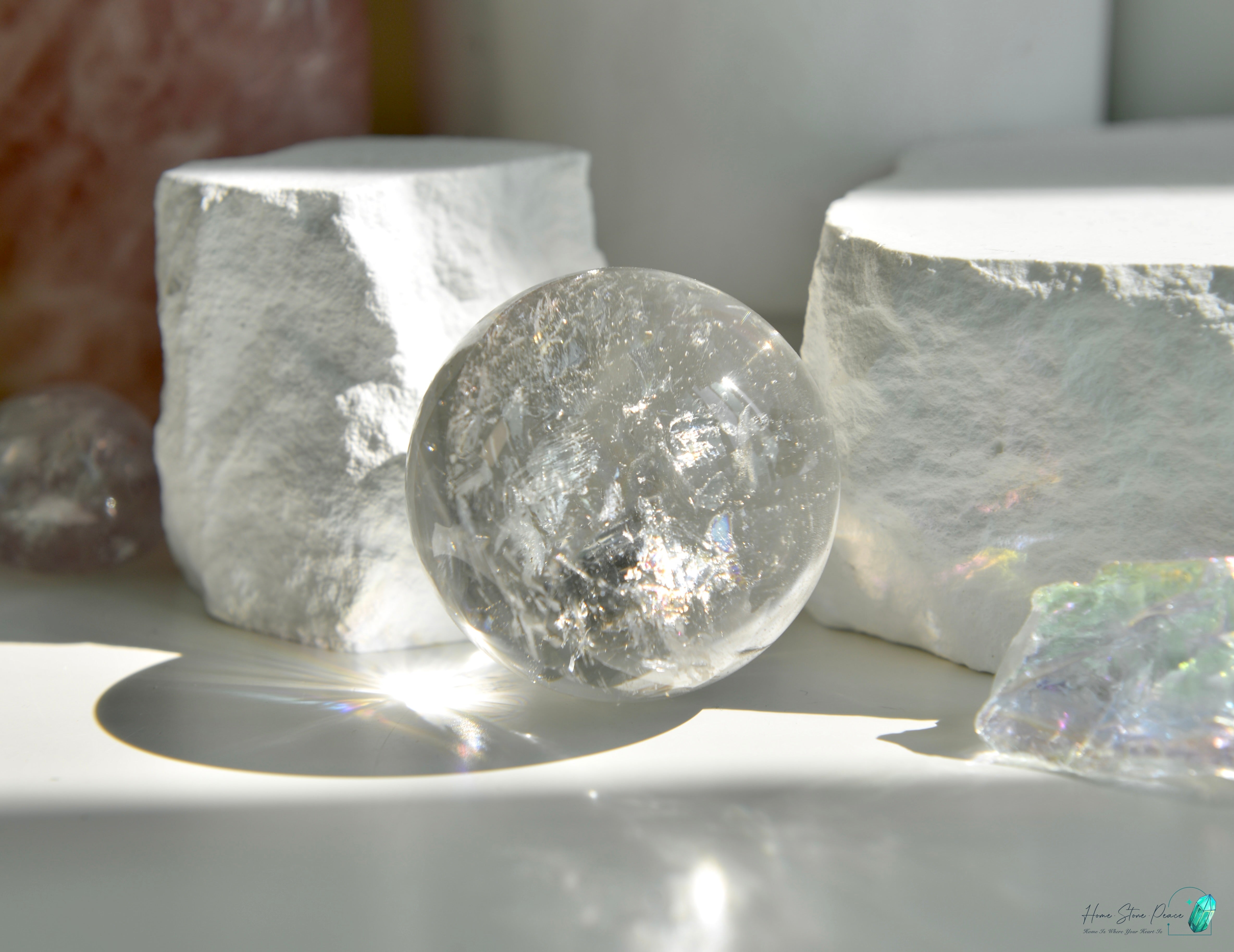 彩虹白水晶水晶球 Clear Quartz Sphere with Rainbows