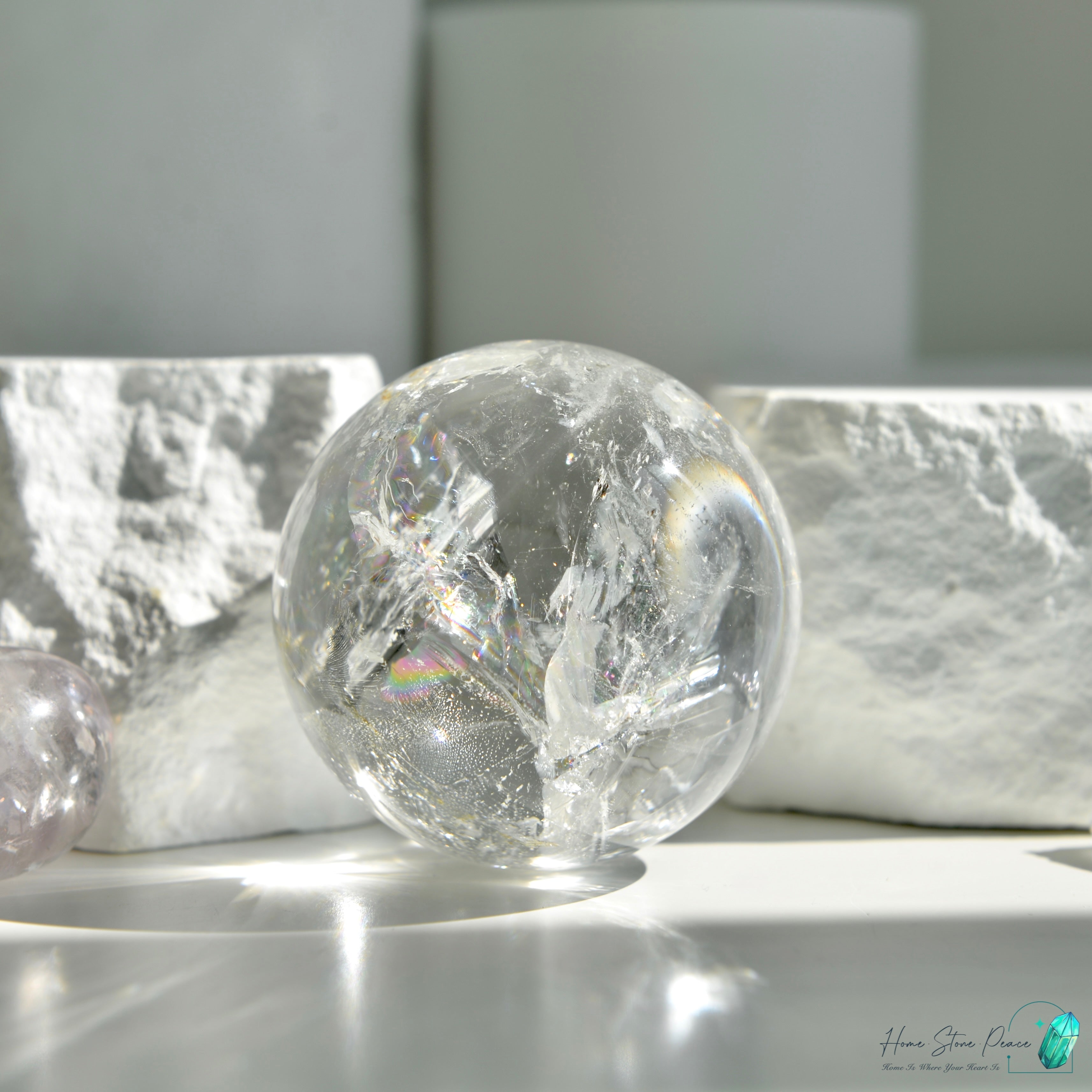 彩虹白水晶黃膠花共生水晶球 Clear Quartz Sphere with Rainbows & Golden Healer