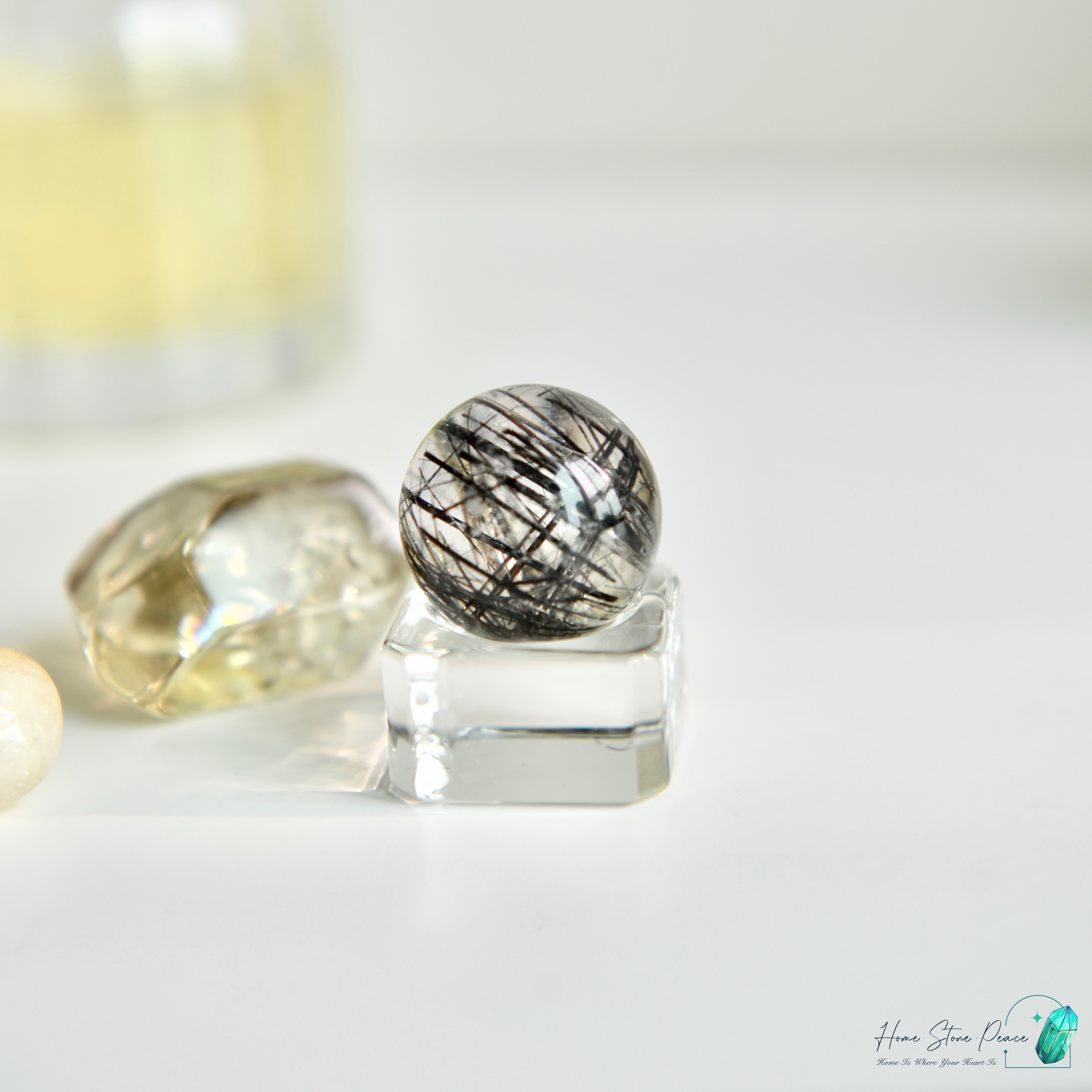 黑碧璽黑髮晶共生白水晶球 Black Tourmaline Black Rutiles in Quartz