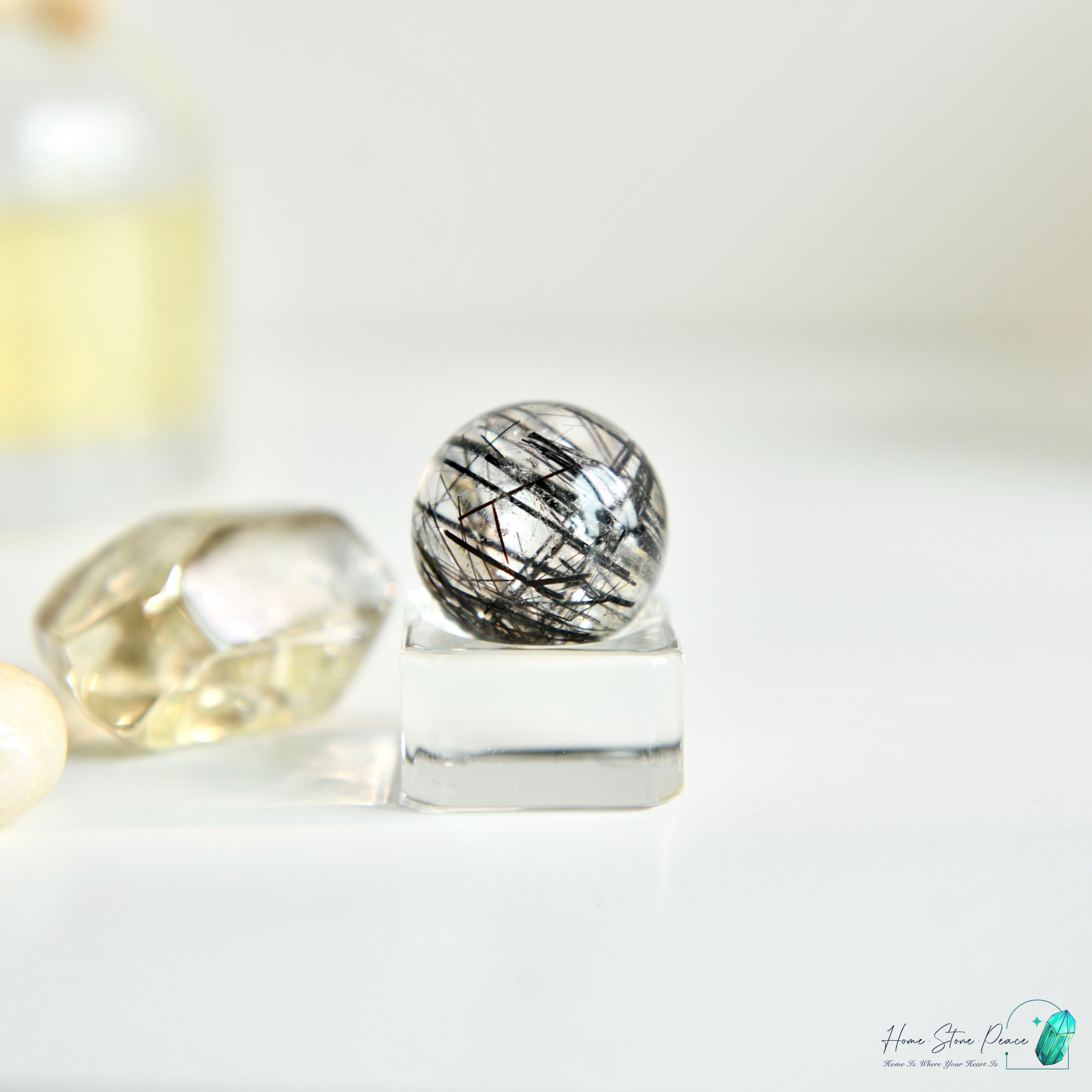 黑碧璽黑髮晶共生白水晶球 Black Tourmaline Black Rutiles in Quartz