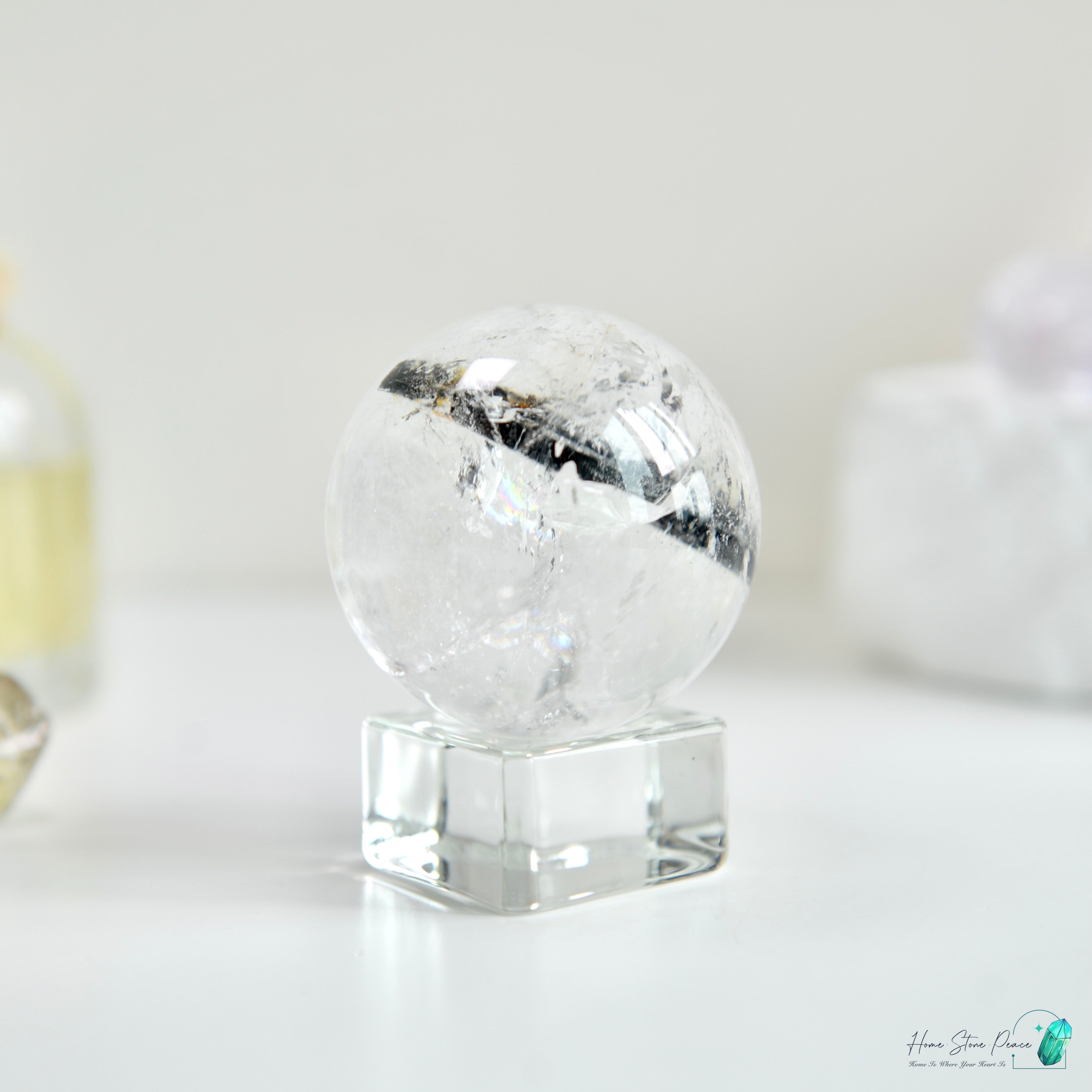 黑碧璽黑髮晶共生白水晶球（含彩虹) Black Tourmaline Black Rutiles in Quartz with Rainbow