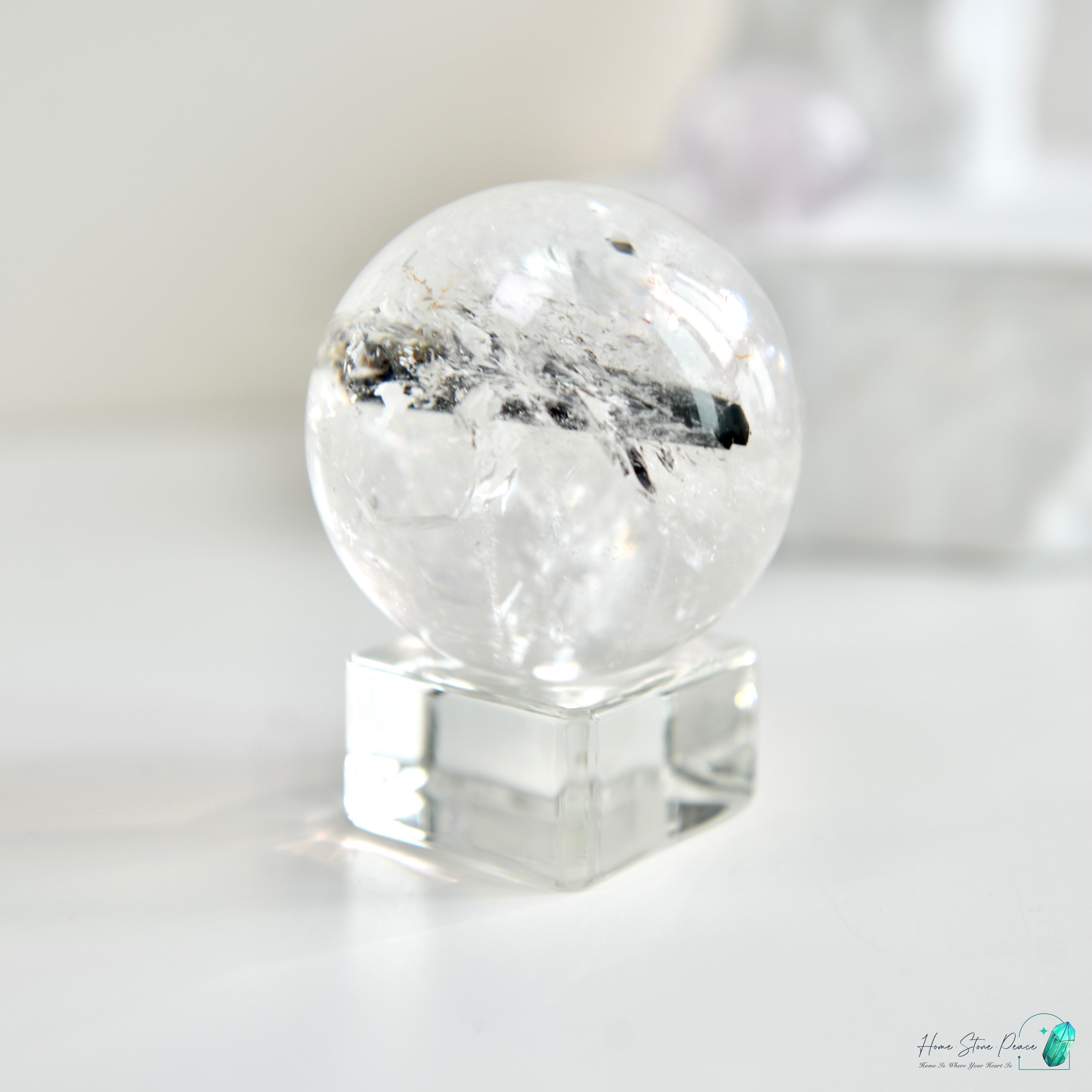 黑碧璽黑髮晶共生白水晶球（含彩虹) Black Tourmaline Black Rutiles in Quartz with Rainbow