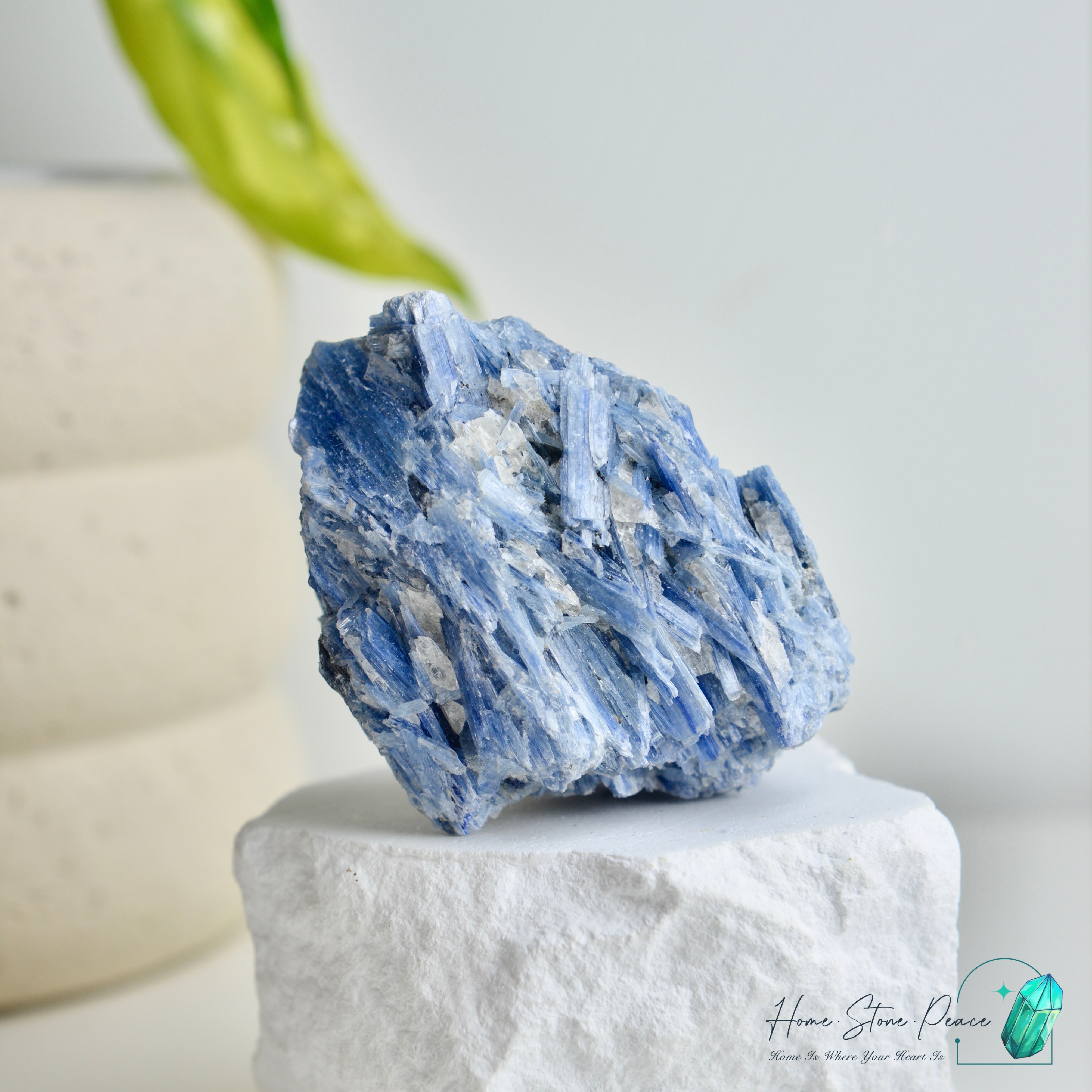 Blue Kyanite Cluster 藍晶石原石塊