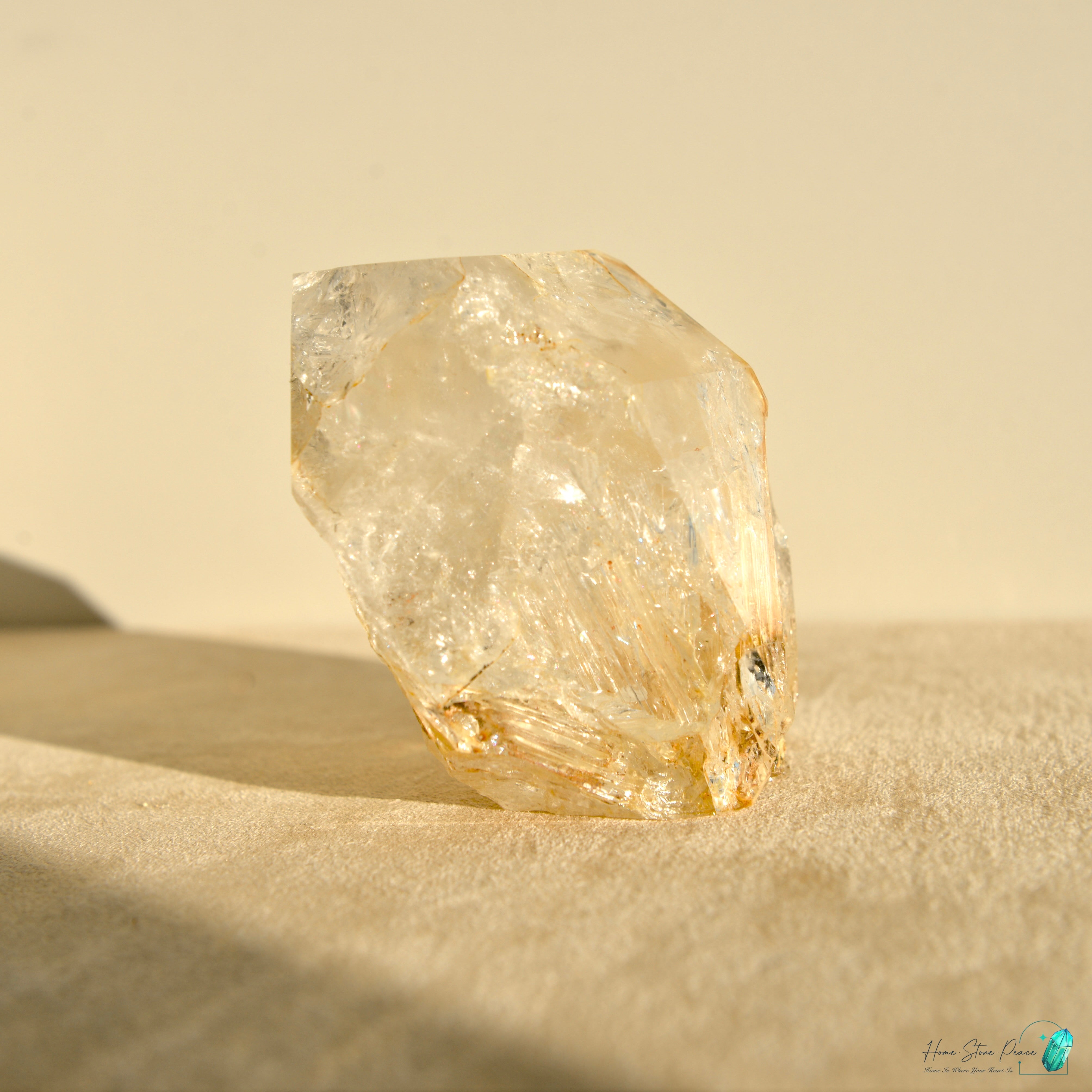 美國紐約黄金療癒者骸骨赫基蒙鑽石(較大) New York Skeletal Herkimer Diamond with Golden Healer (Palm-Sized)
