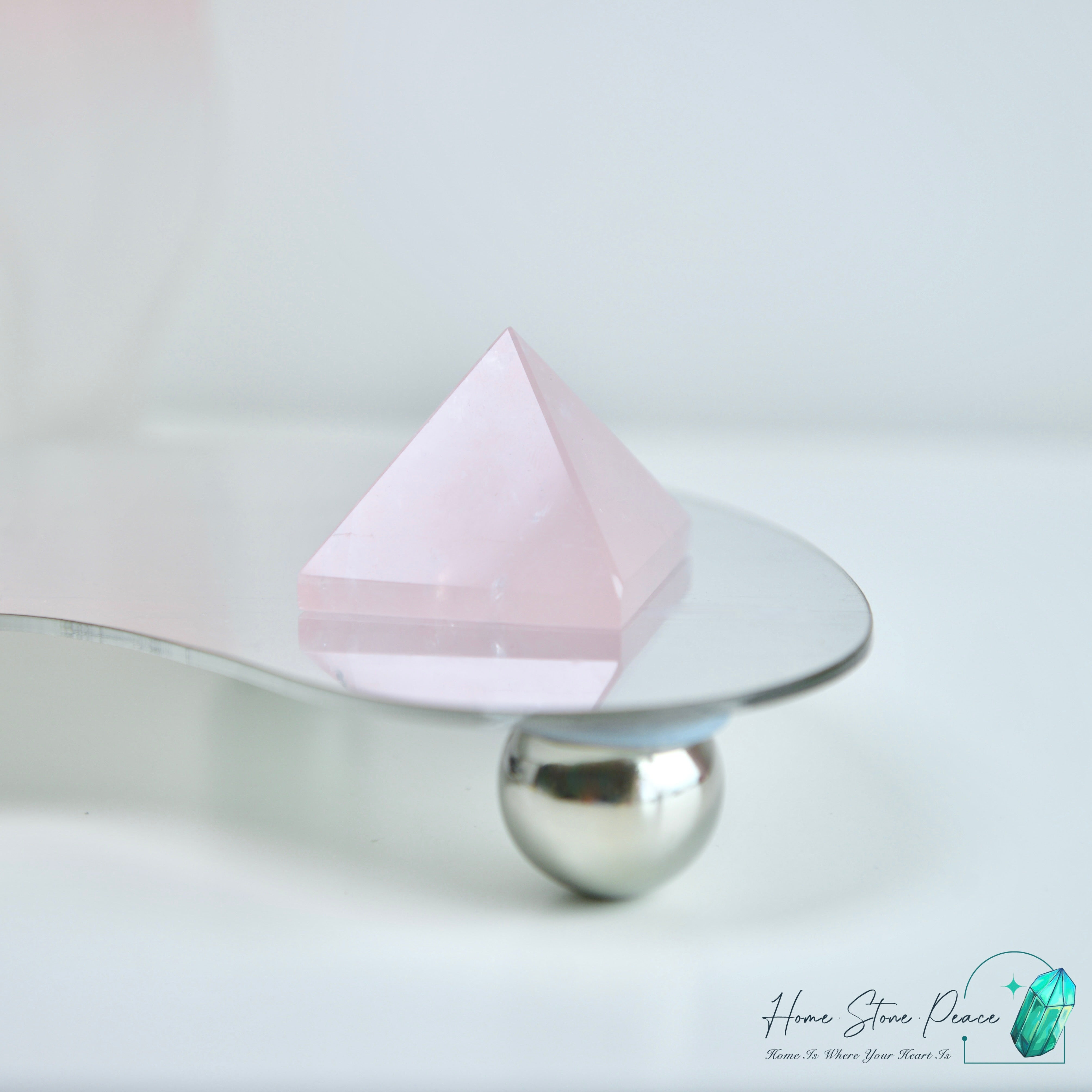 粉晶金字塔 Rose Quartz Pyramid