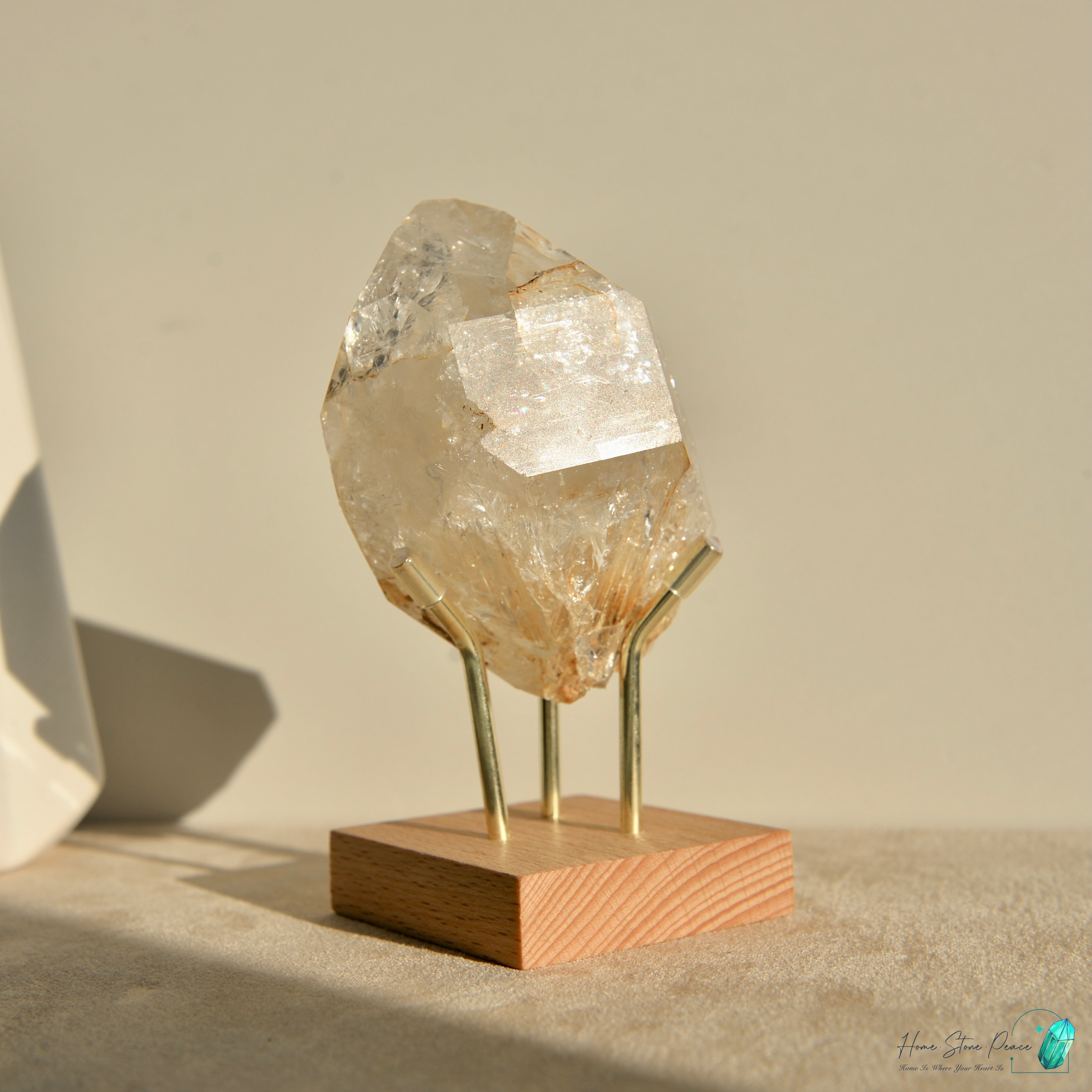 美國紐約黄金療癒者骸骨赫基蒙鑽石(較大) New York Skeletal Herkimer Diamond with Golden Healer (Palm-Sized)