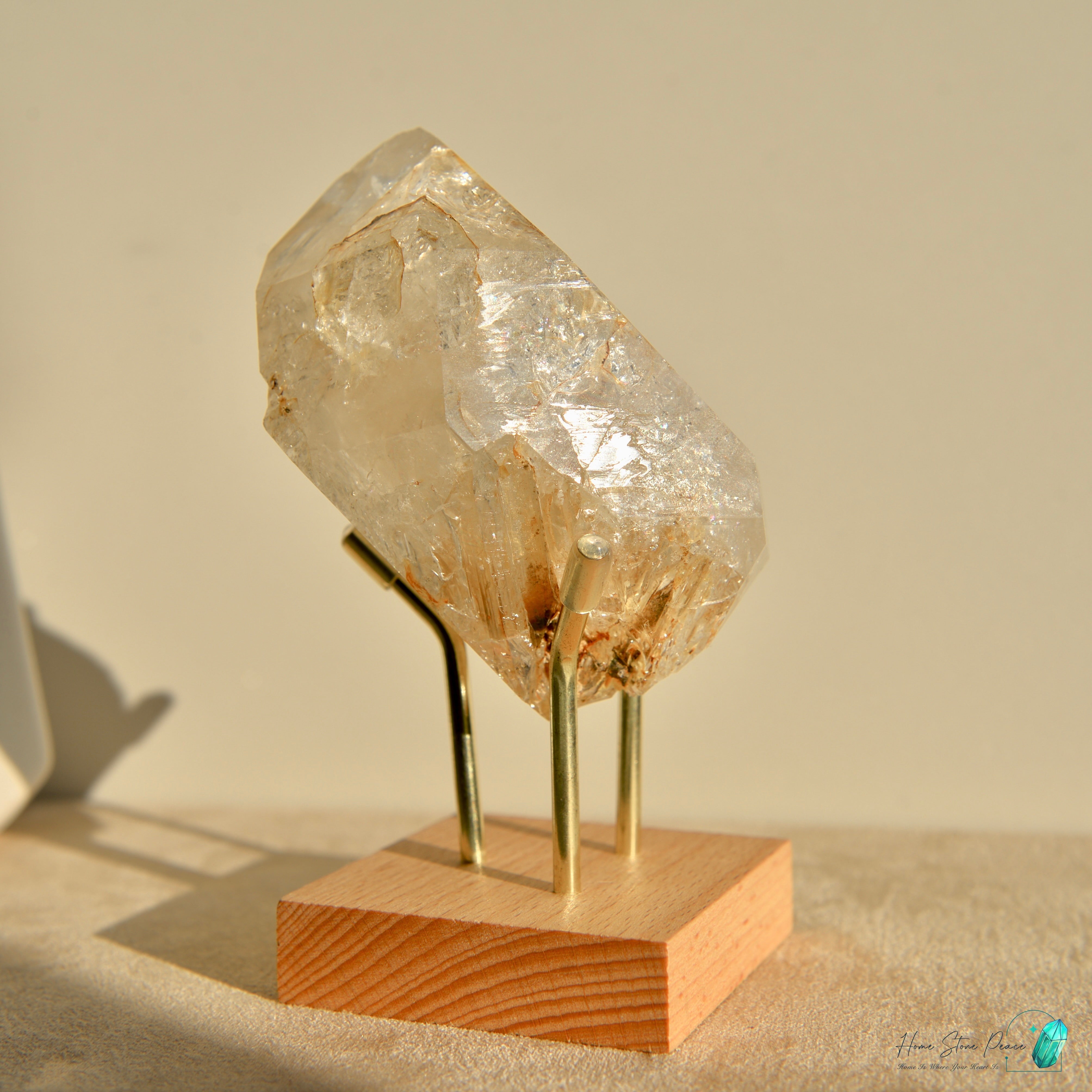 美國紐約黄金療癒者骸骨赫基蒙鑽石(較大) New York Skeletal Herkimer Diamond with Golden Healer (Palm-Sized)