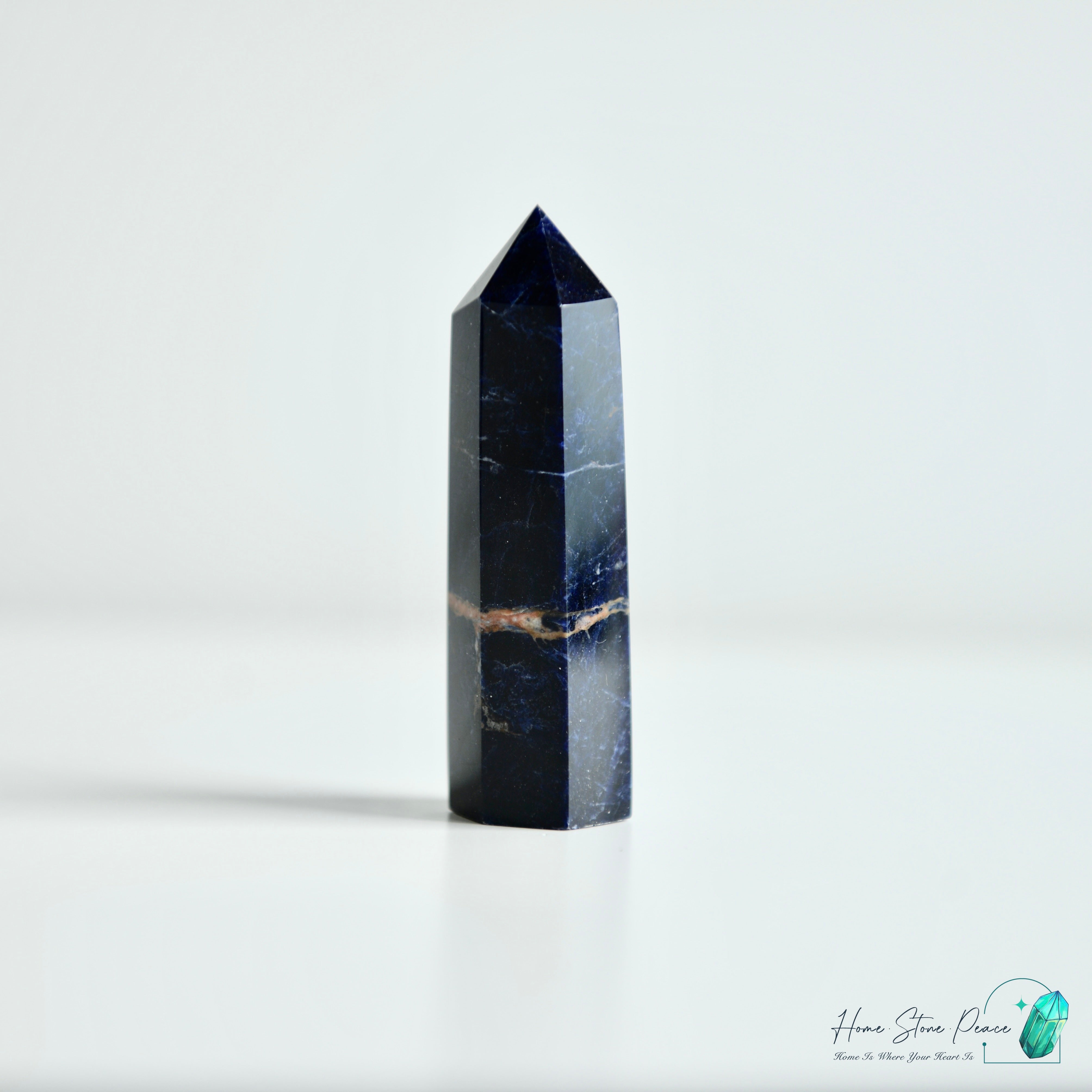 藍紋石柱 Sodalite Point