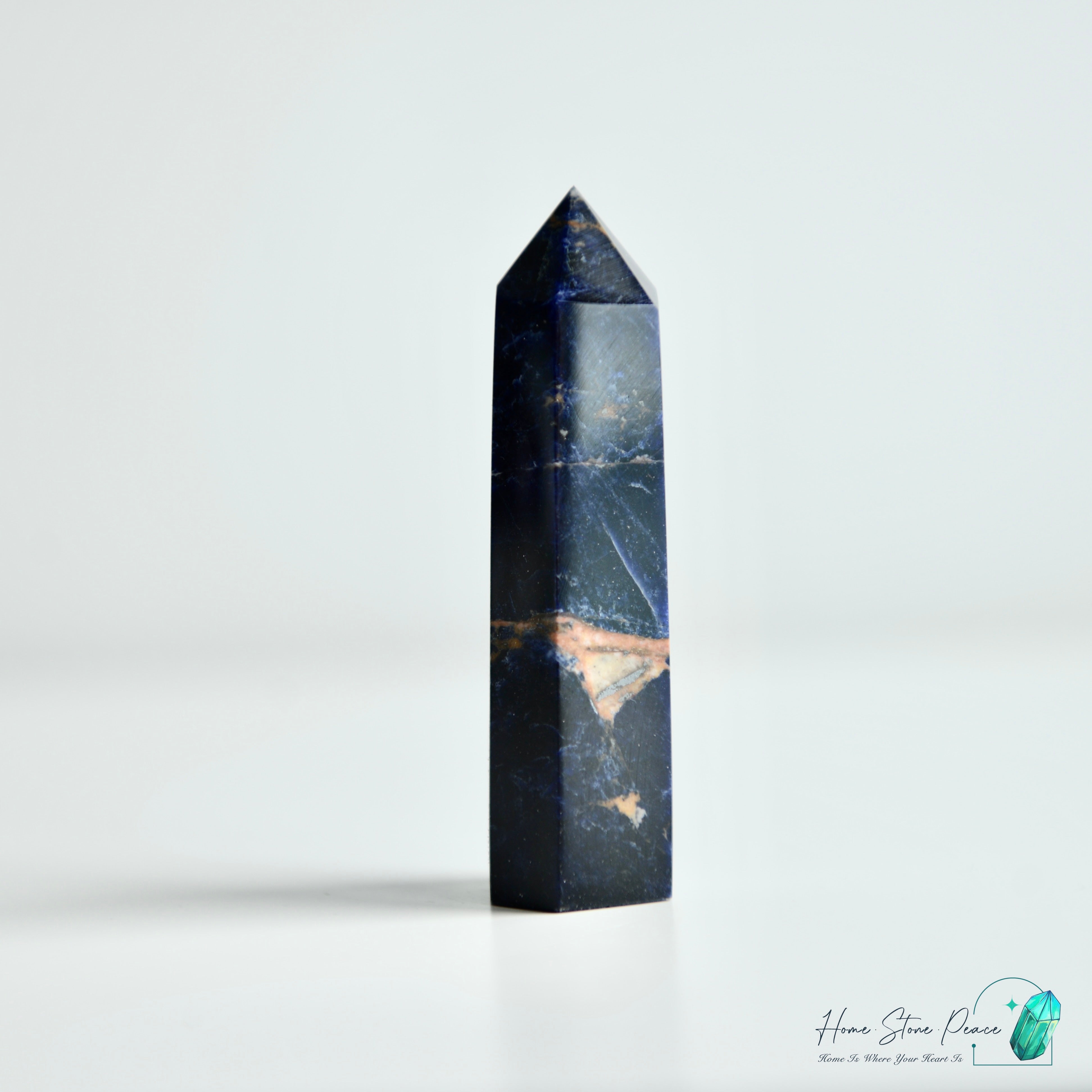 藍紋石柱 Sodalite Point