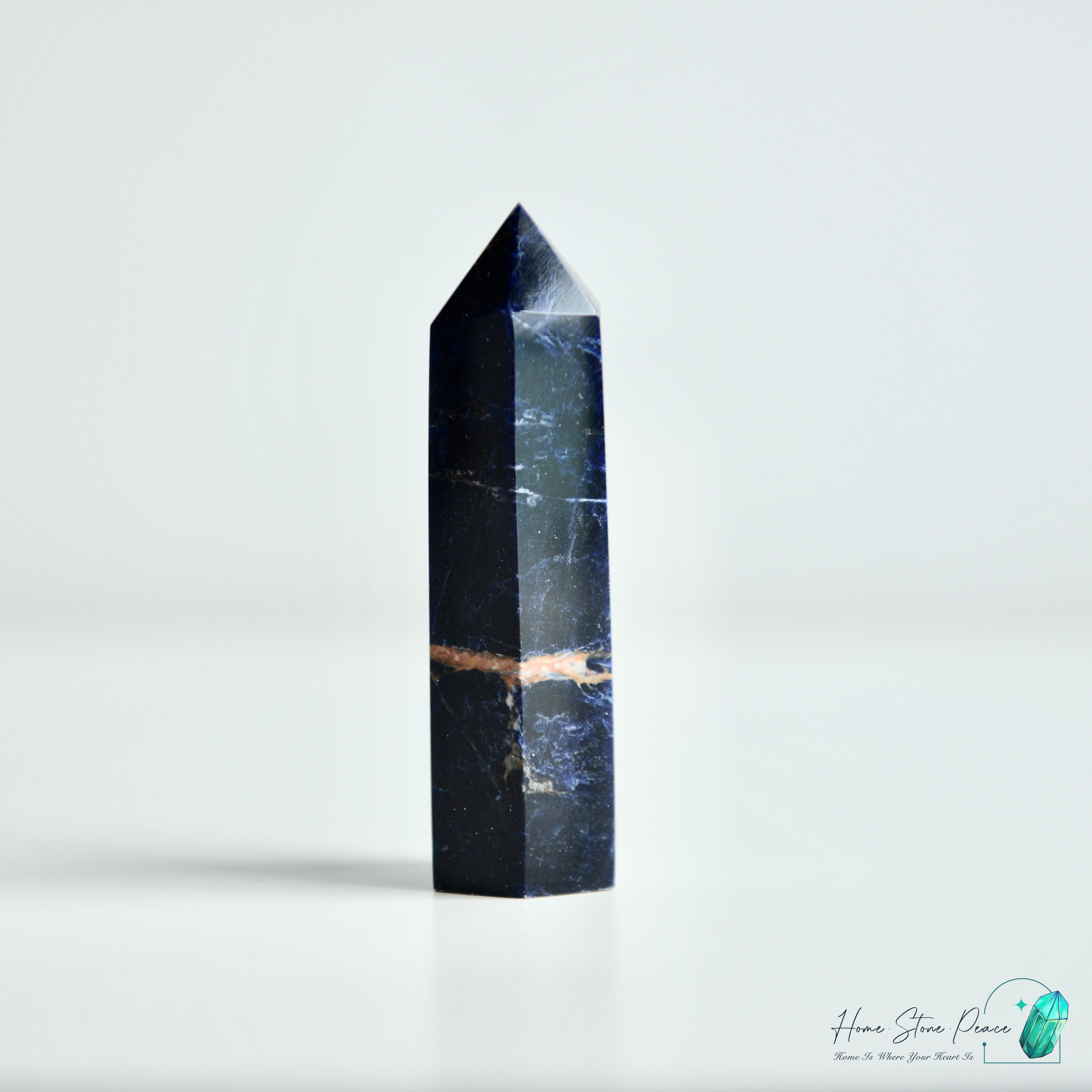 藍紋石柱 Sodalite Point