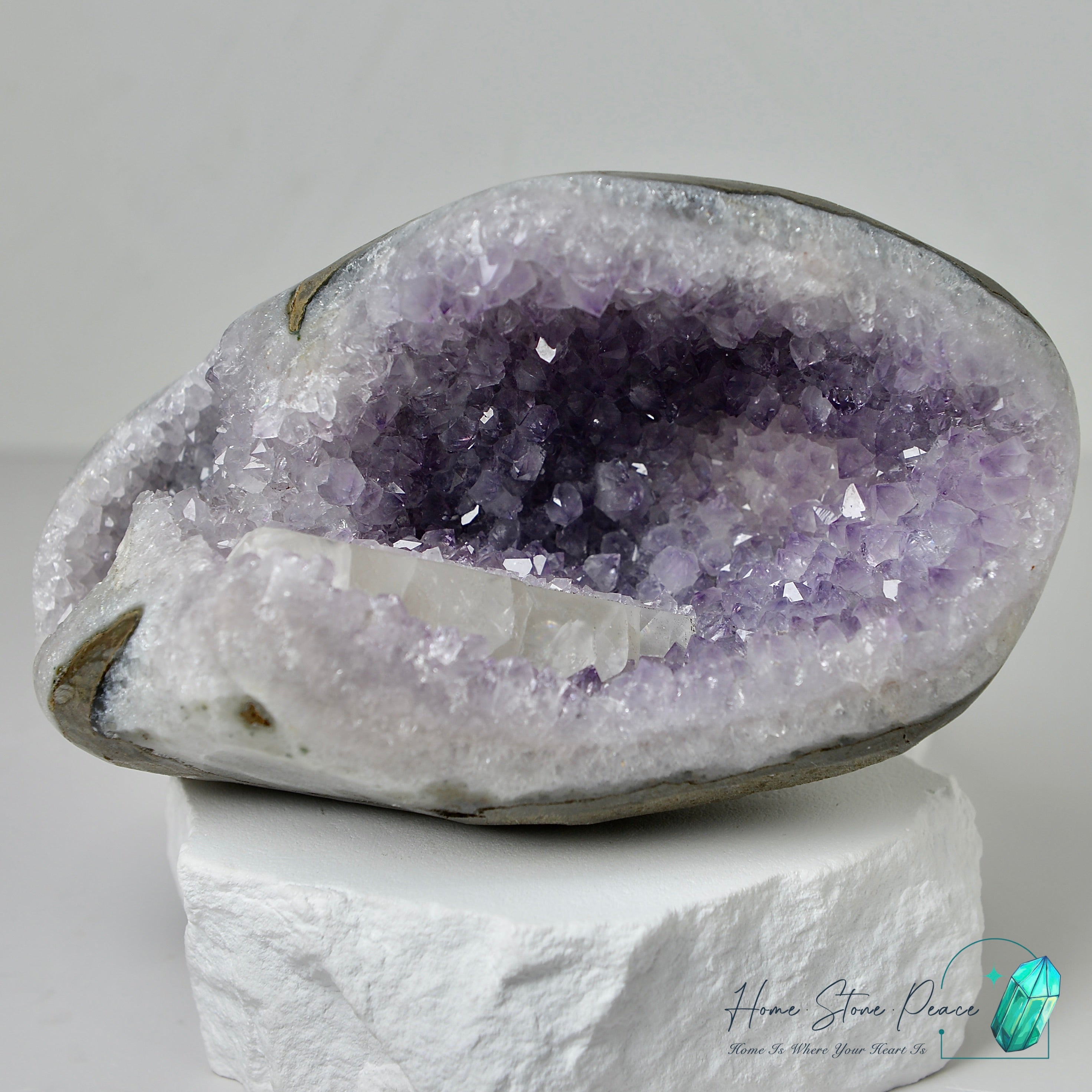 Lavender Amethyst and Calcite Geode  淺紫水晶方解石共生晶洞