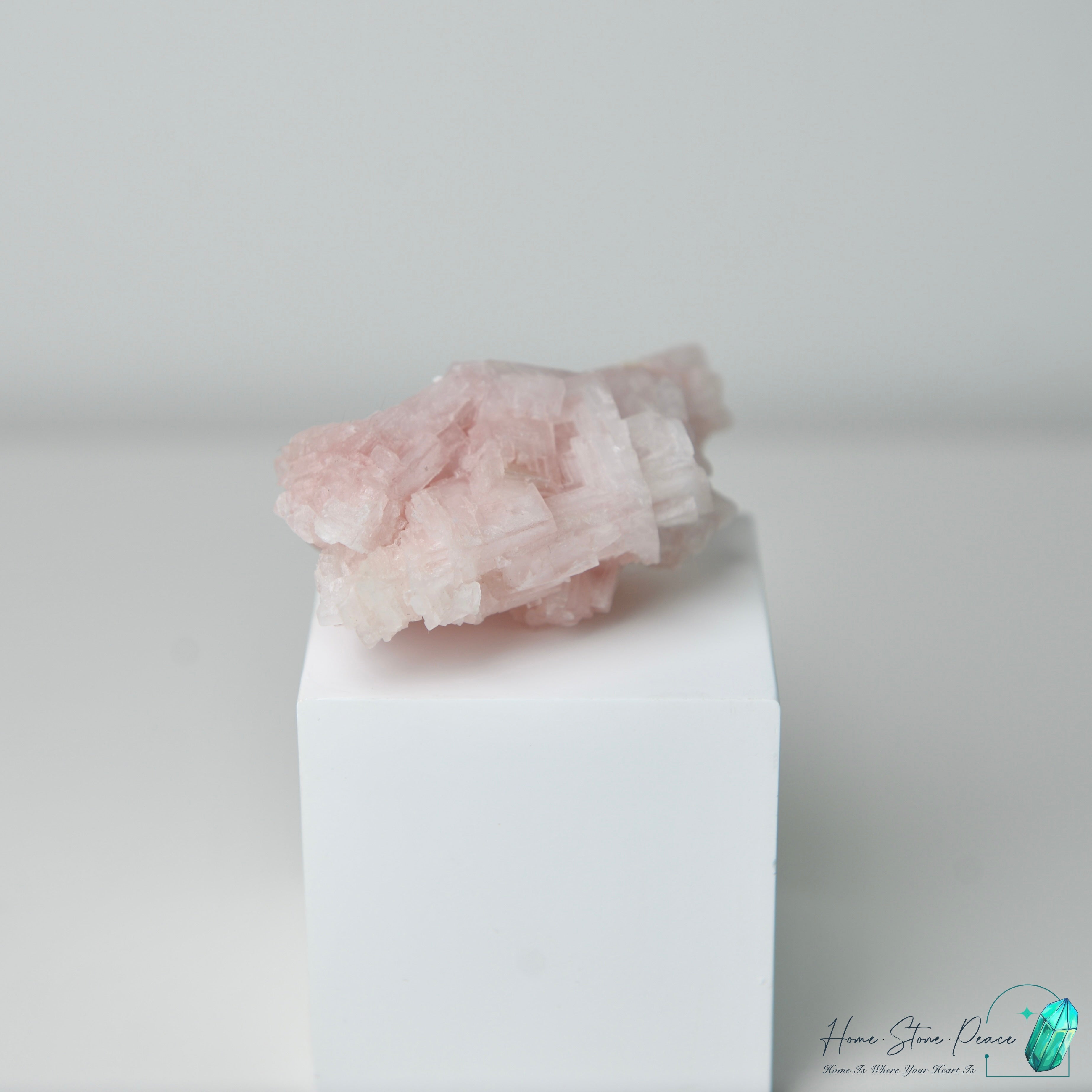 Natural Searles Lake Pink Halite 塞爾斯湖粉紅鹽礦