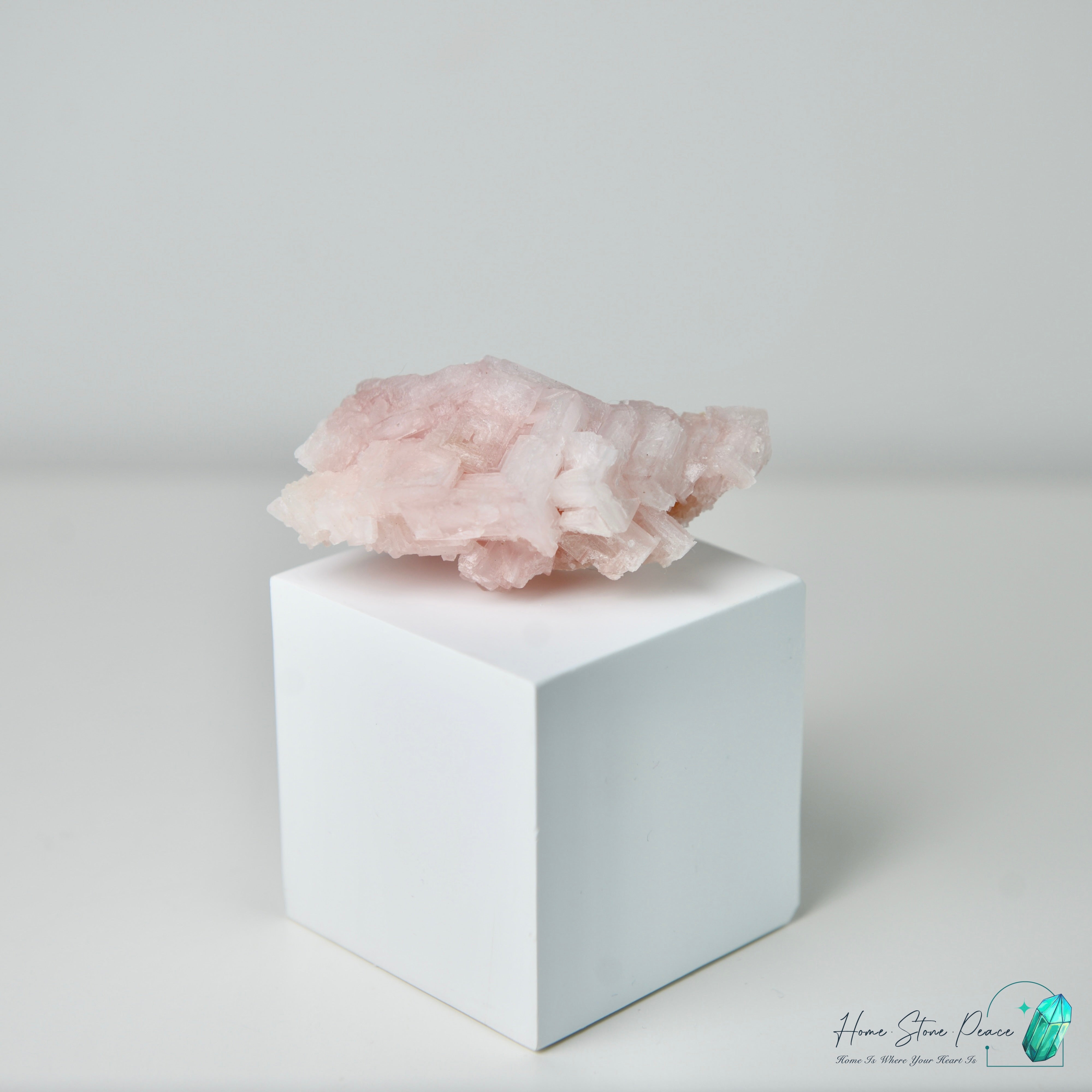 Natural Searles Lake Pink Halite 塞爾斯湖粉紅鹽礦