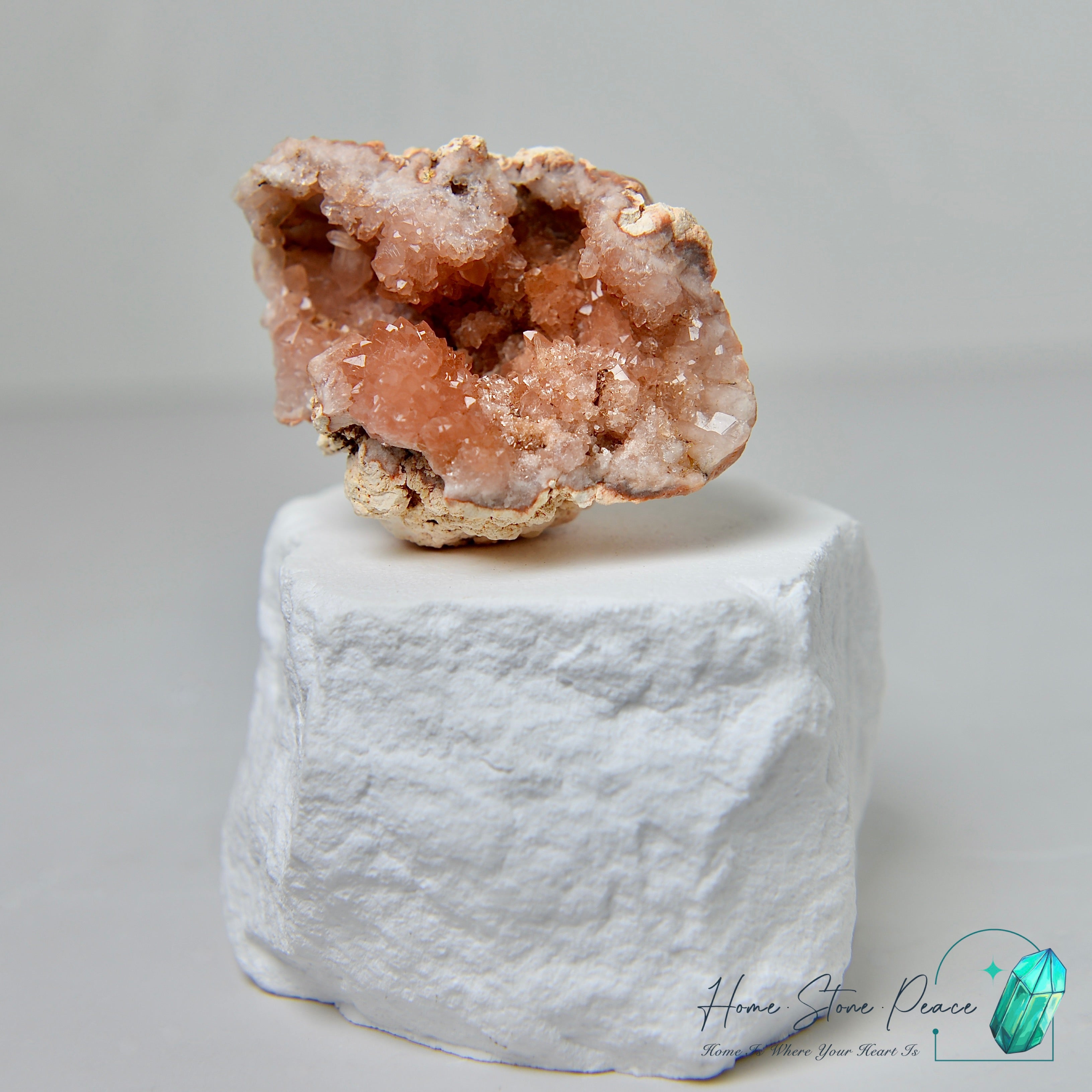Argentinian Pink Amethyst Geode 阿根廷粉紅紫晶洞