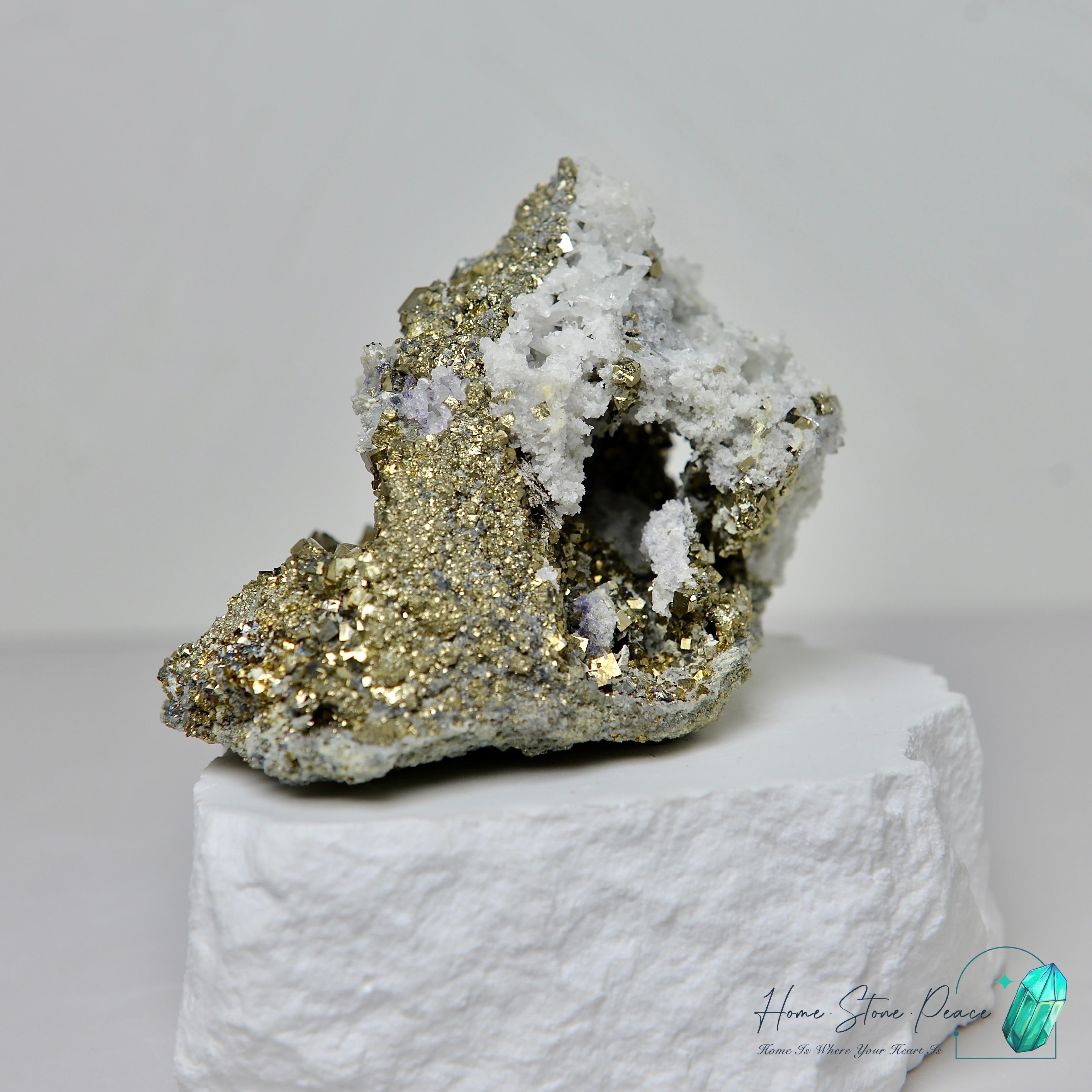 Pyrite Cluster with Calcite 黃鐵礦方解石共生原石