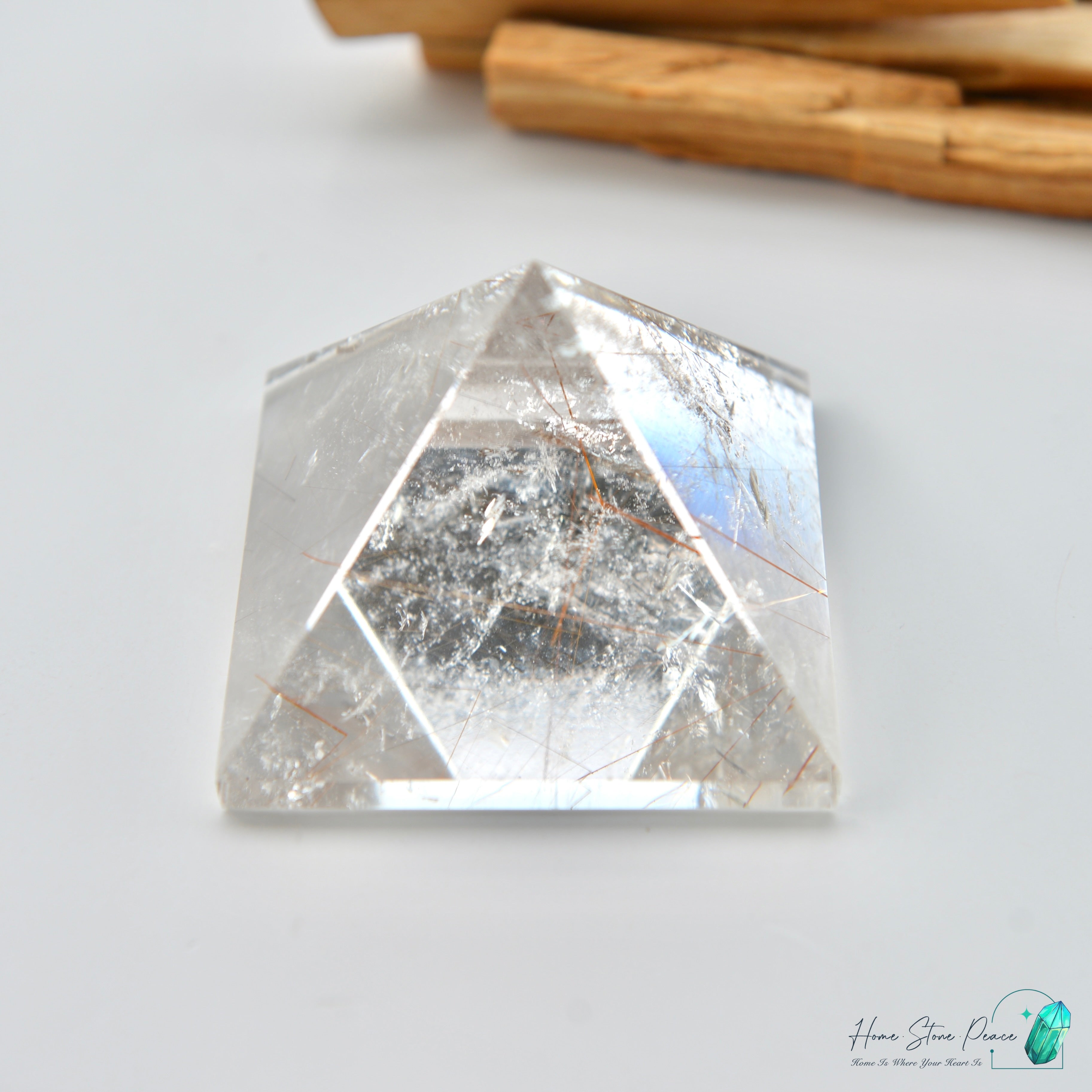 巴西銅髮共生白水晶金字塔 Brazilian Copper Rutilated Quartz Pyramid