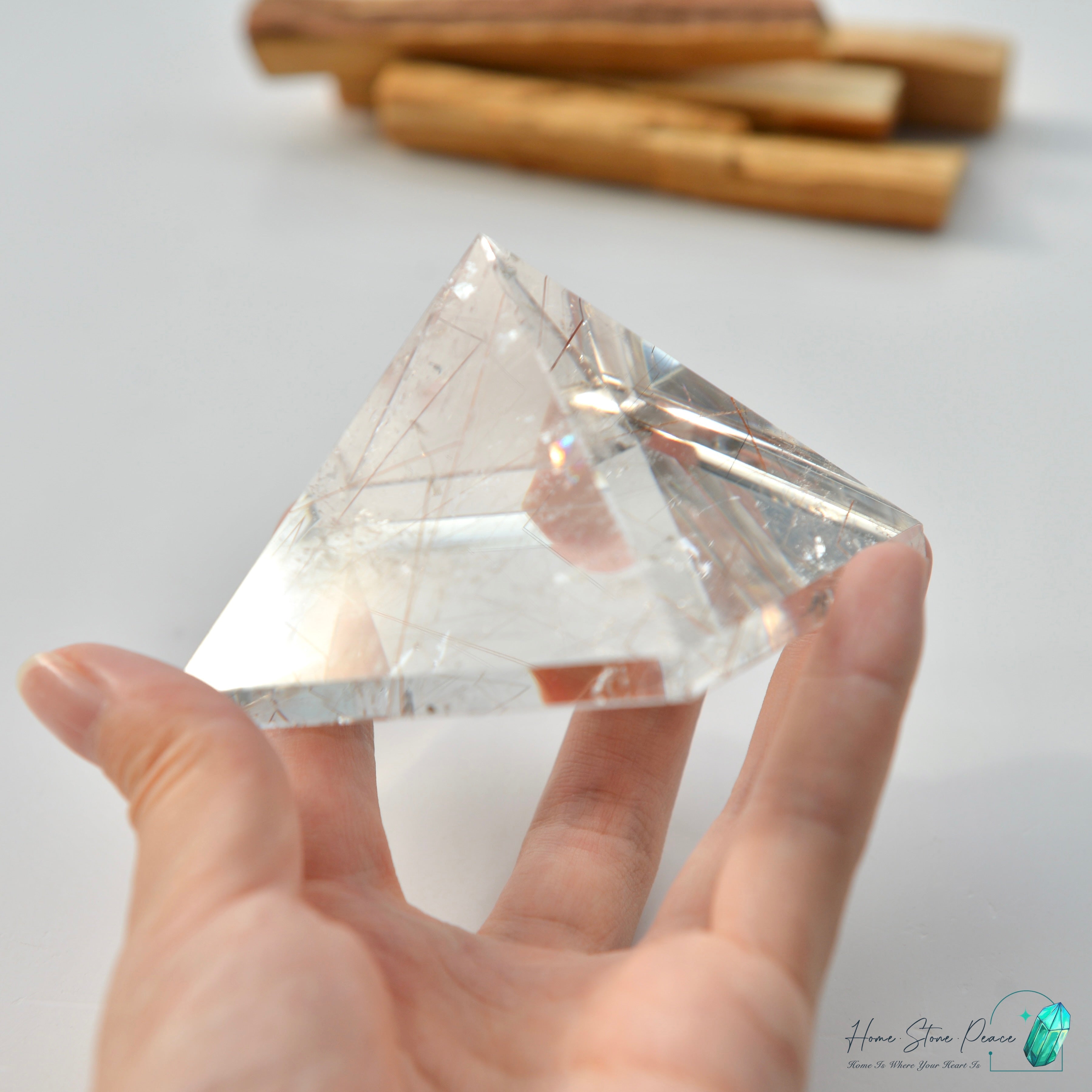 巴西銅髮共生白水晶金字塔 Brazilian Copper Rutilated Quartz Pyramid