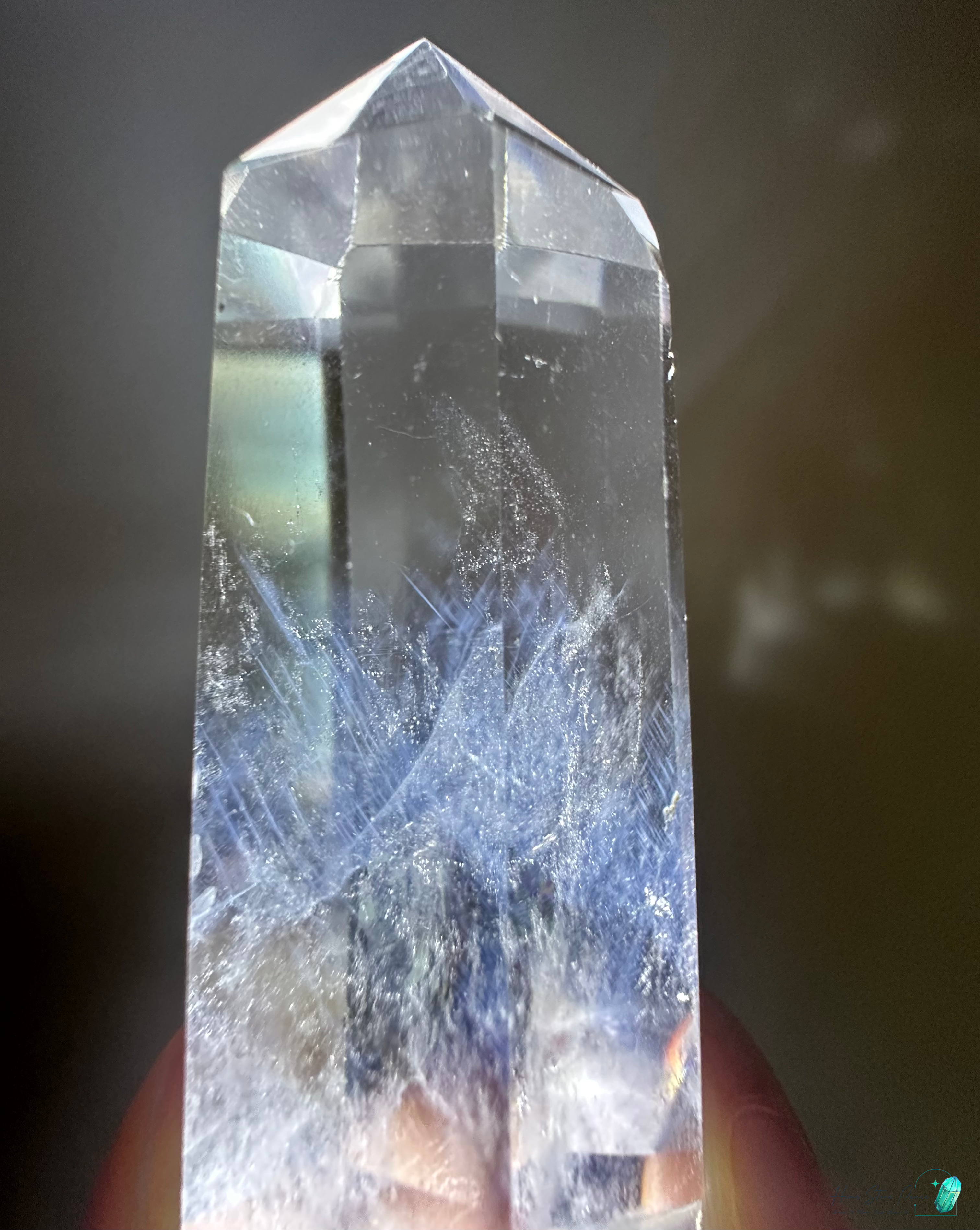 白水晶藍煙小柱 Clear Quartz Tower with Blue Smoke