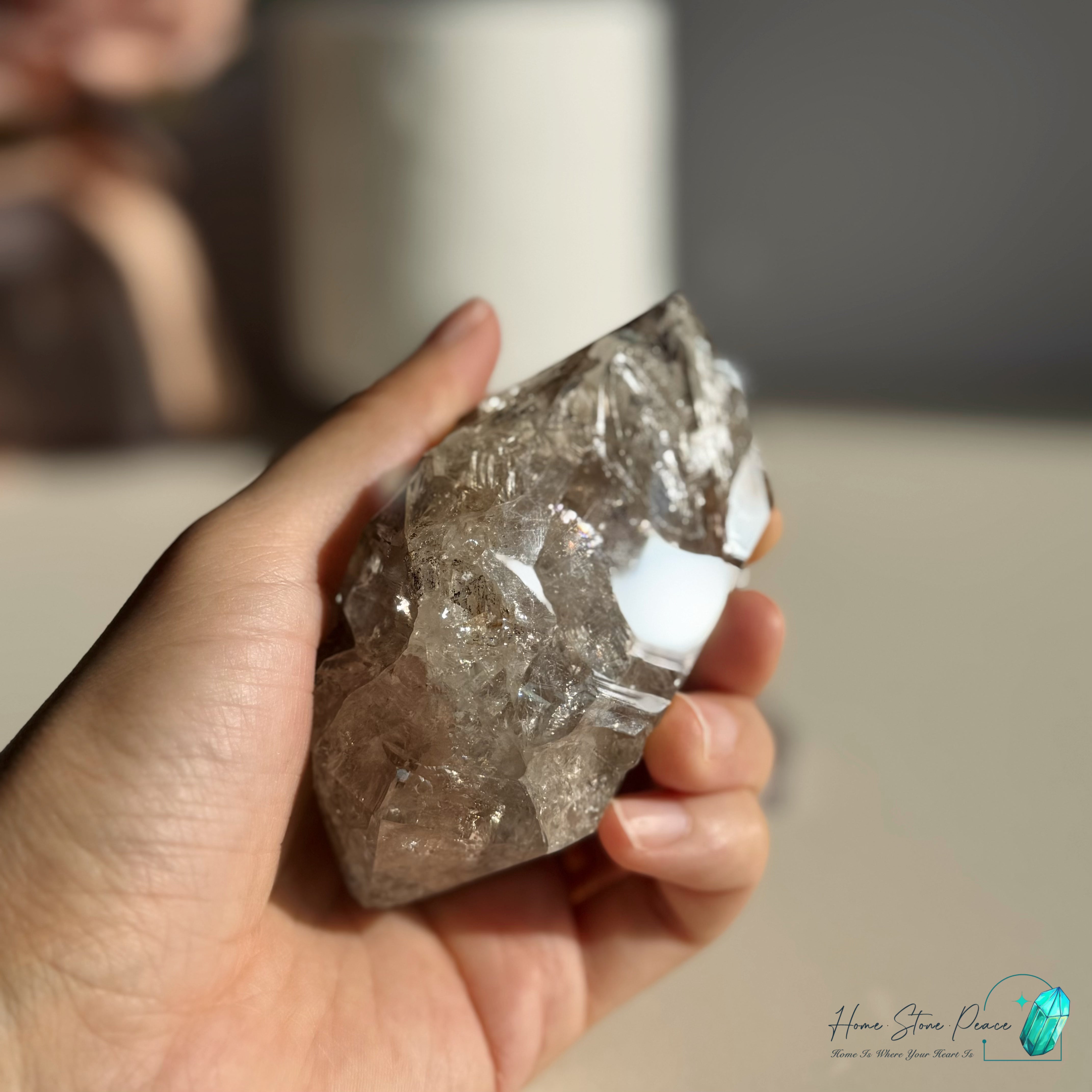 美國紐約骸骨赫基蒙鑽石(較大） New York Skeletal Herkimer Diamond (Palm-sized)