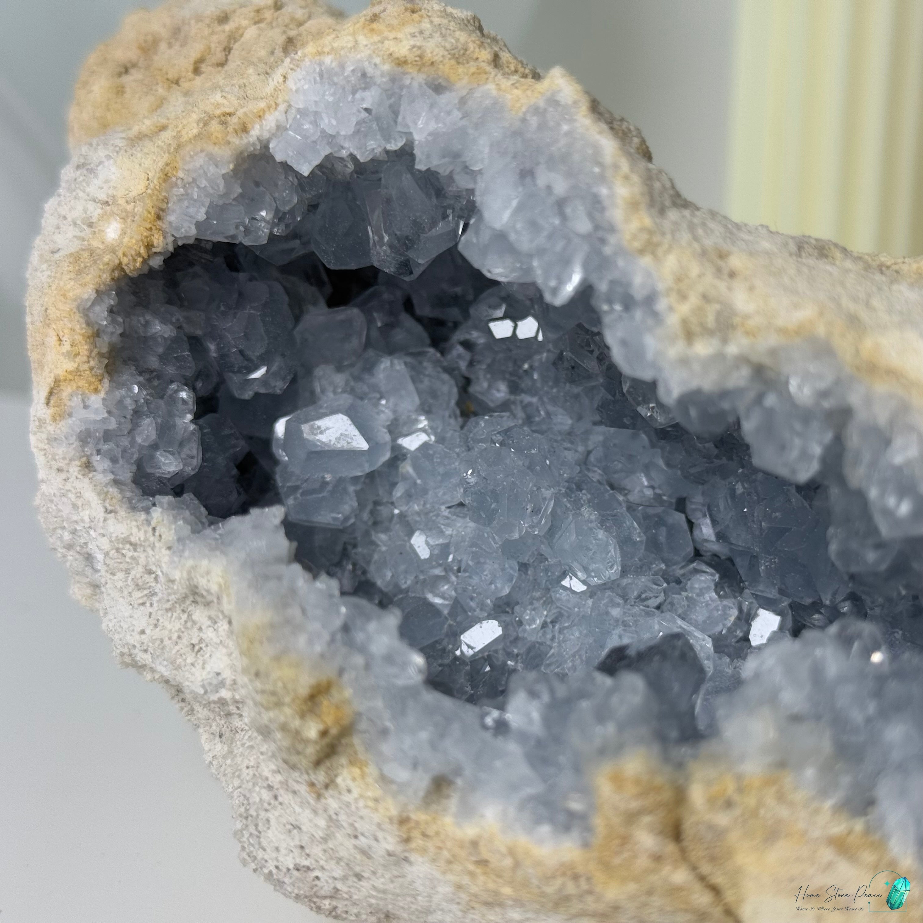 天青石石窩 Celestite Geode